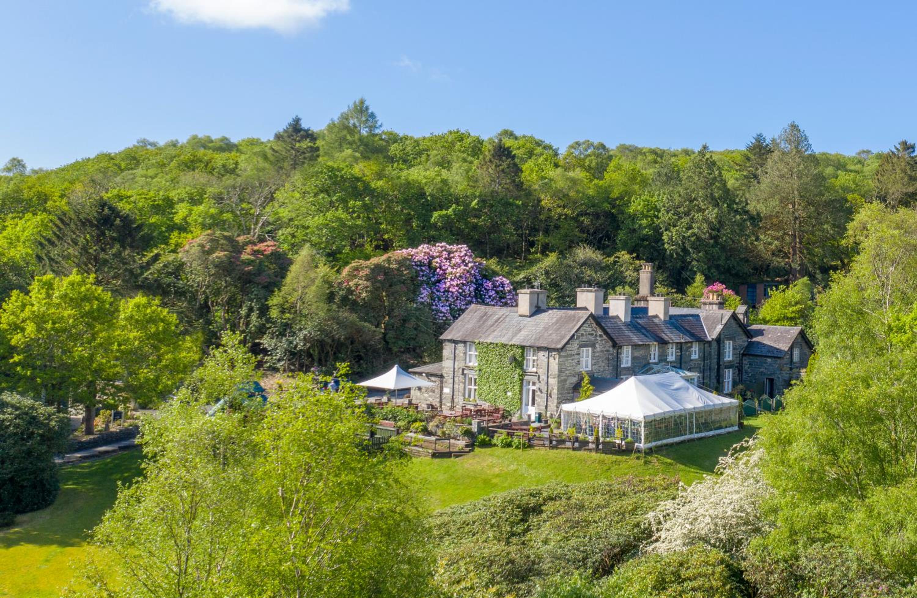 Hotel Aberdunant Hall