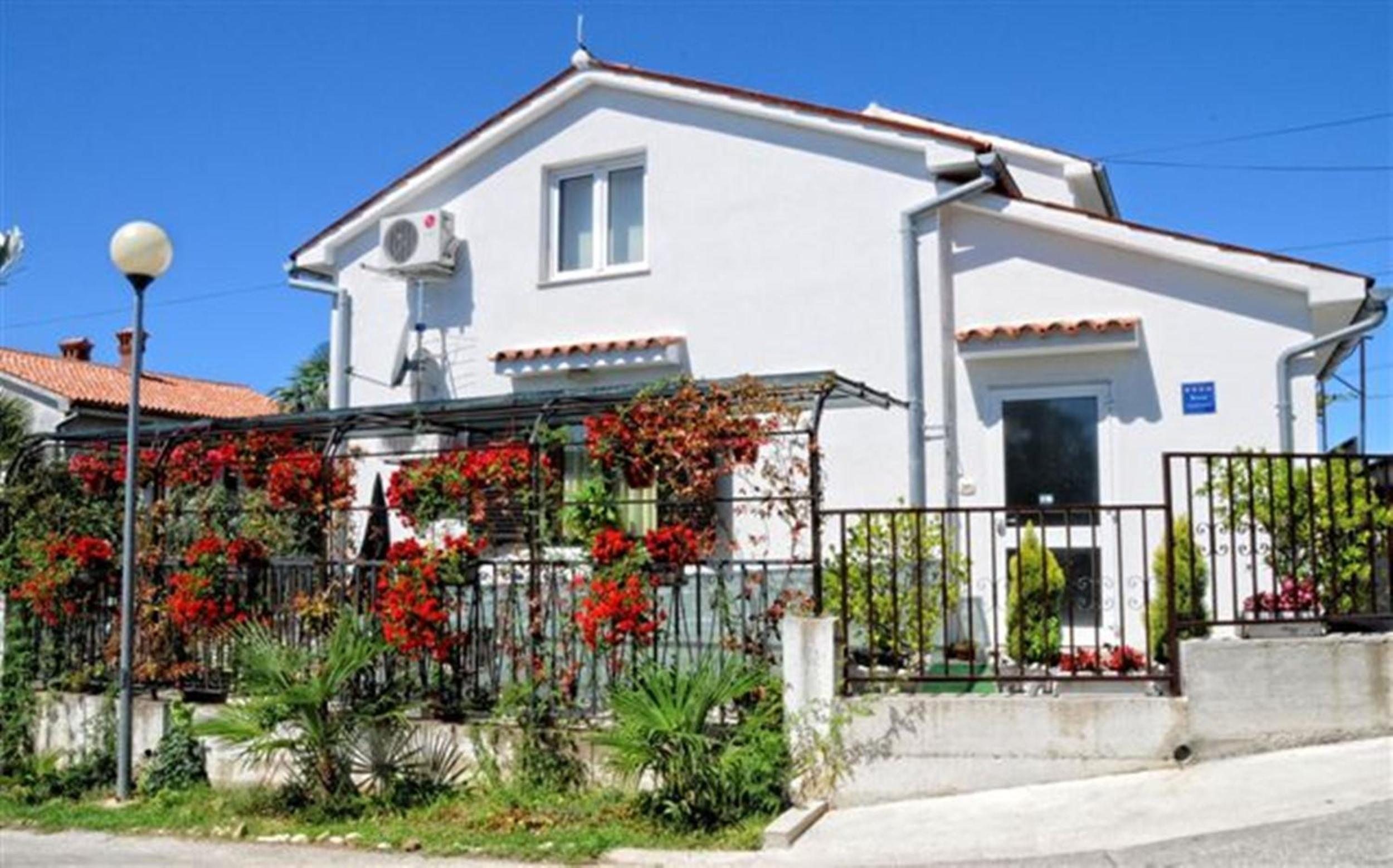 Hotel Holiday Home Nevenka