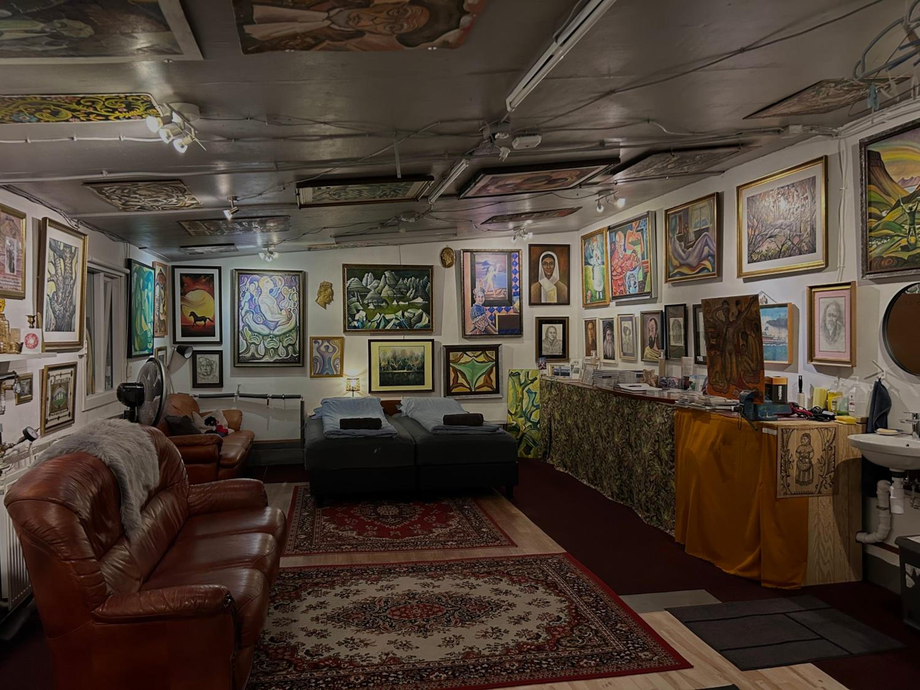 Hotel Brimarsbrú sleep inn-art Gallery