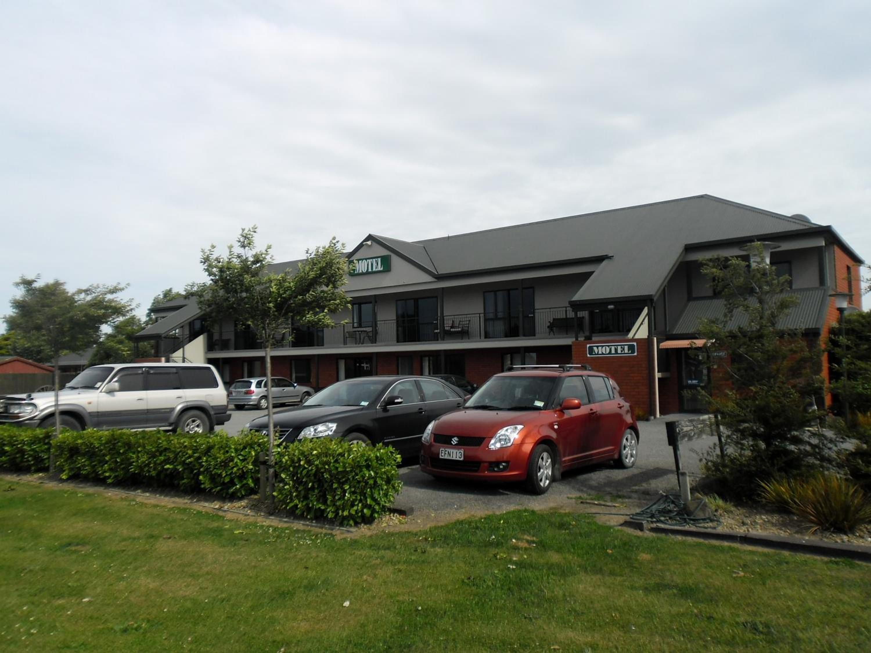 Hotel Darfield Motel