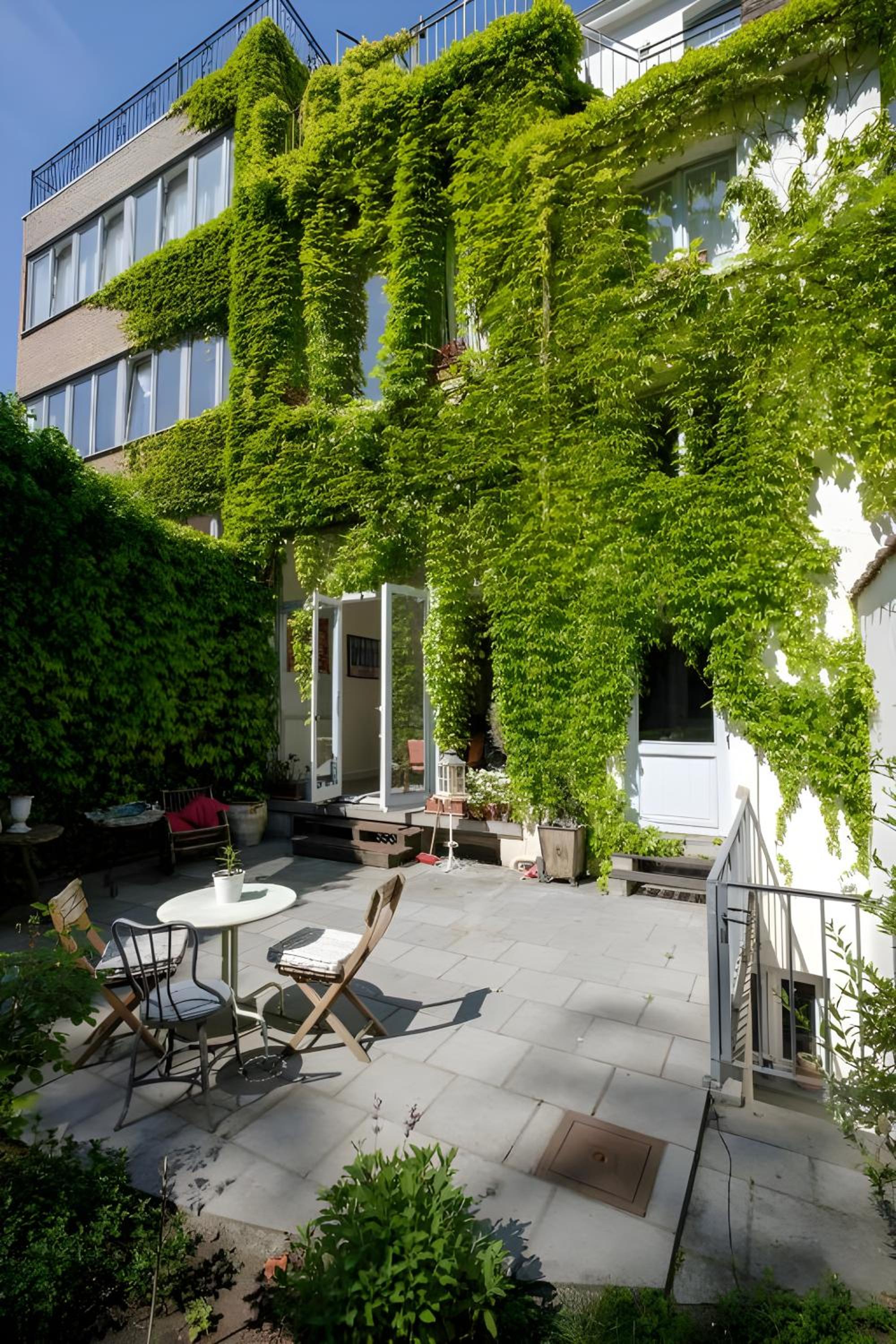 Hotel La Calamande En Ville