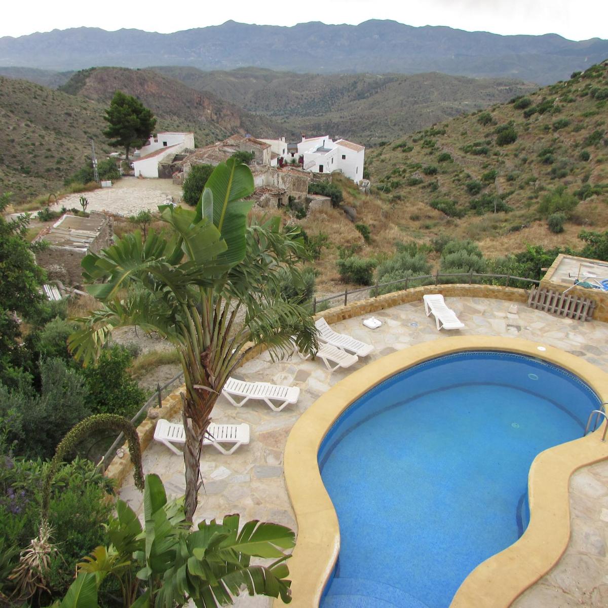 Hotel Albarico Retreat