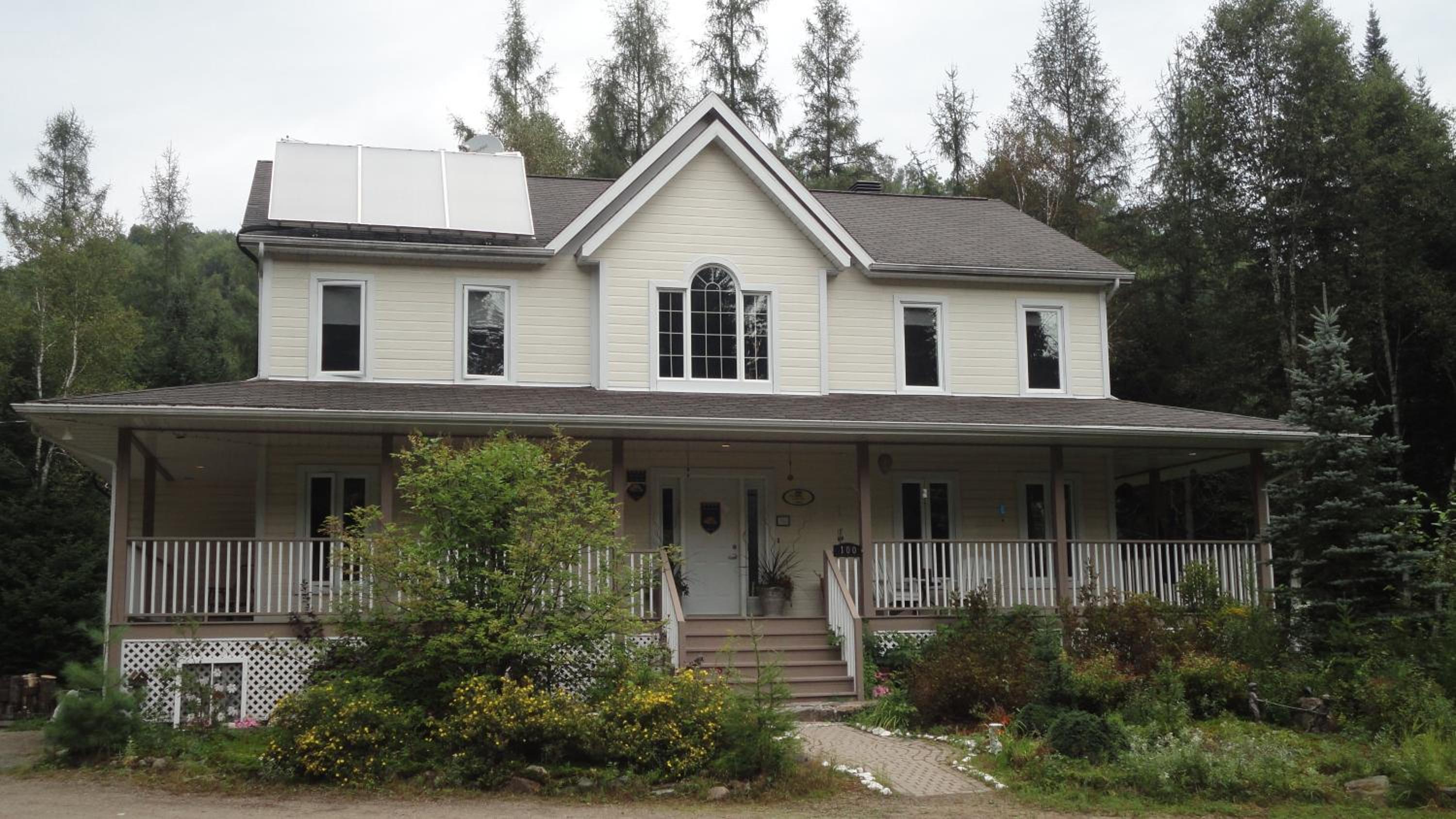 Hotel Gîte Crystal Inn