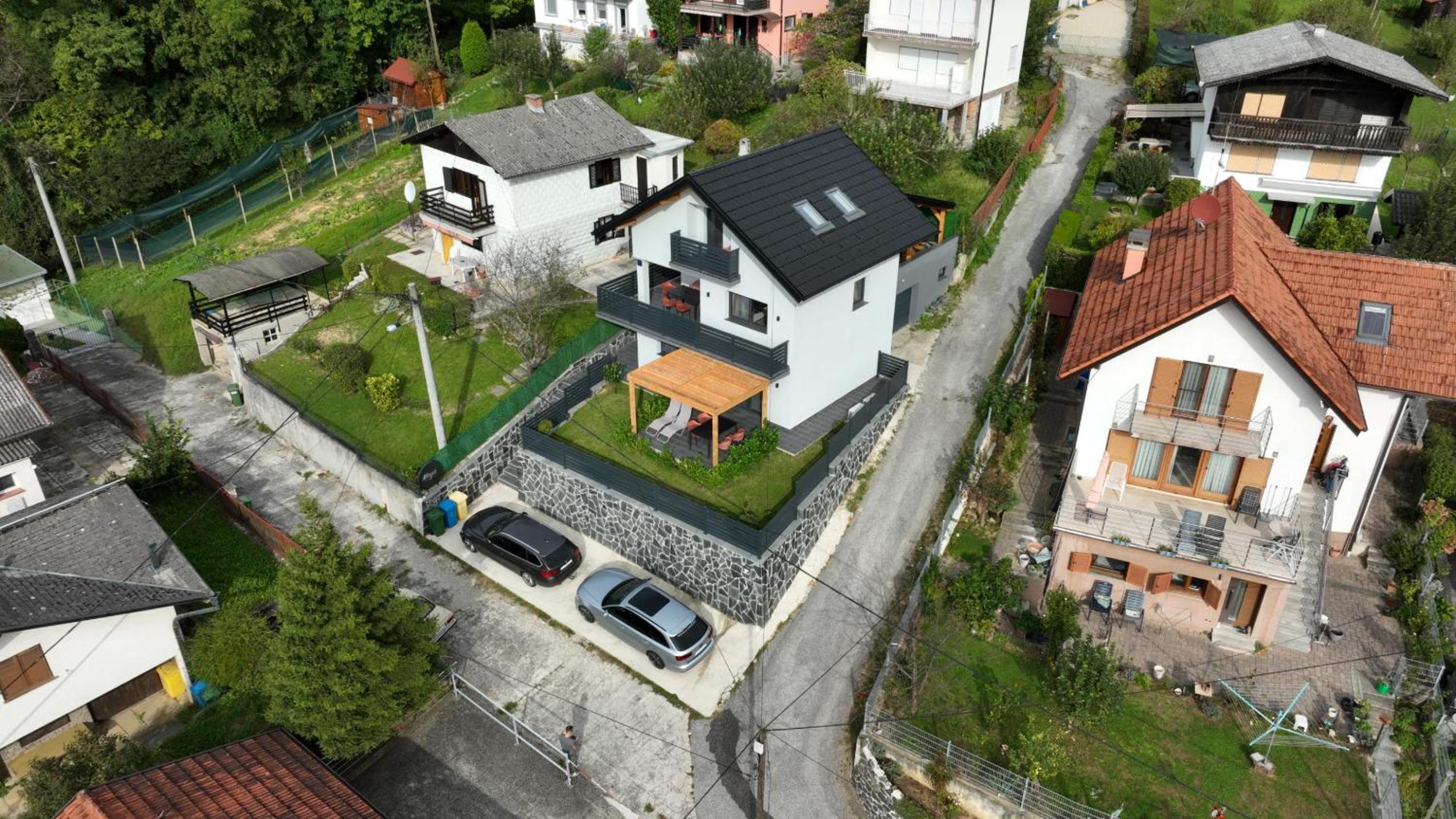 Hotel Guesthouse Maya