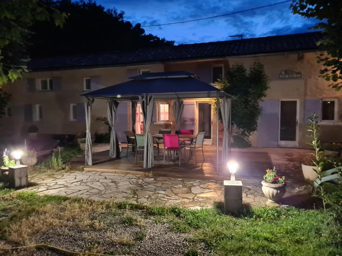 Hotel Maison Avec Rivière, Piscine Chauffée, Spa, Sauna, Terrain De Boules, Baby-foot