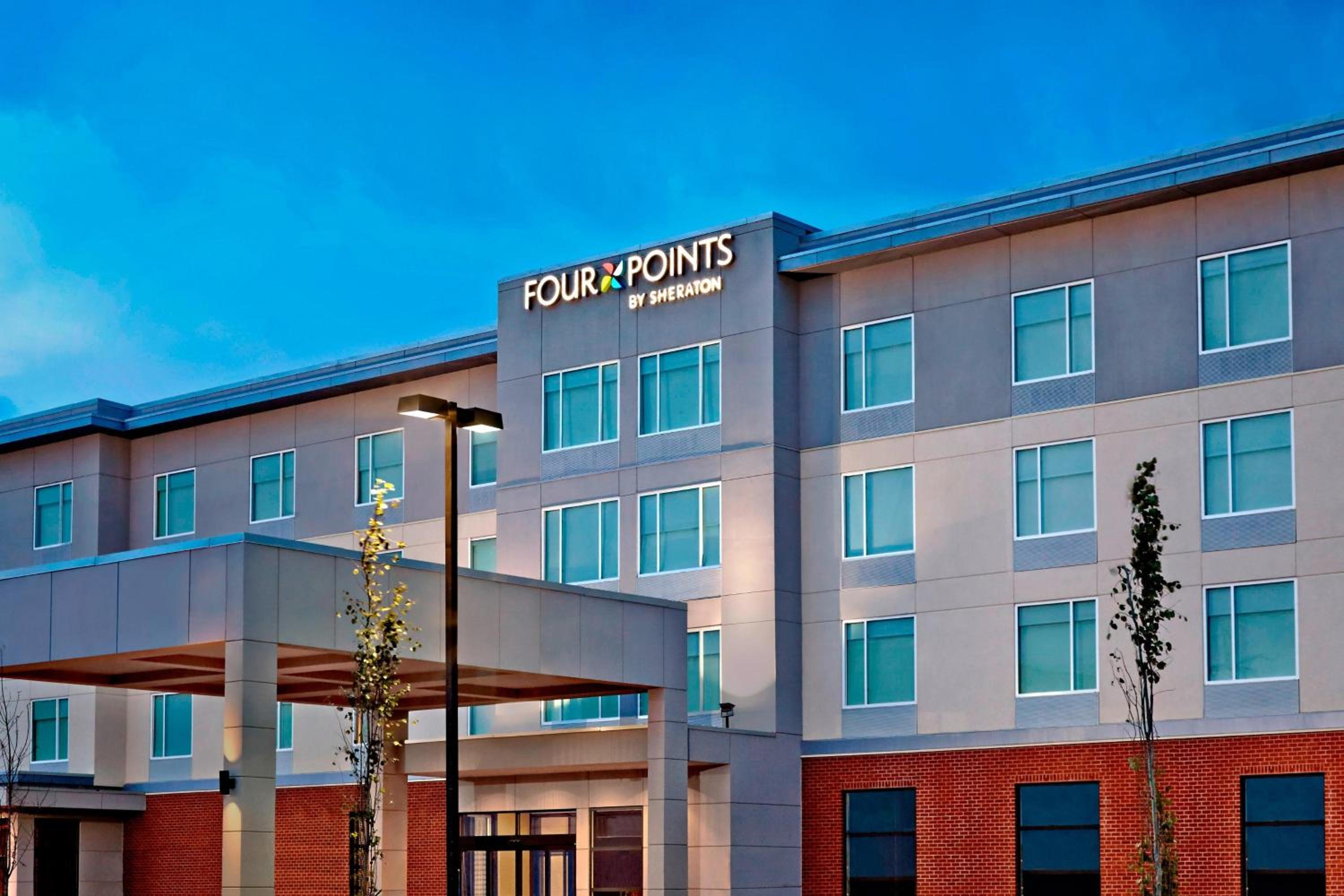 Hotel Four Points by Sheraton Edmonton International Airport