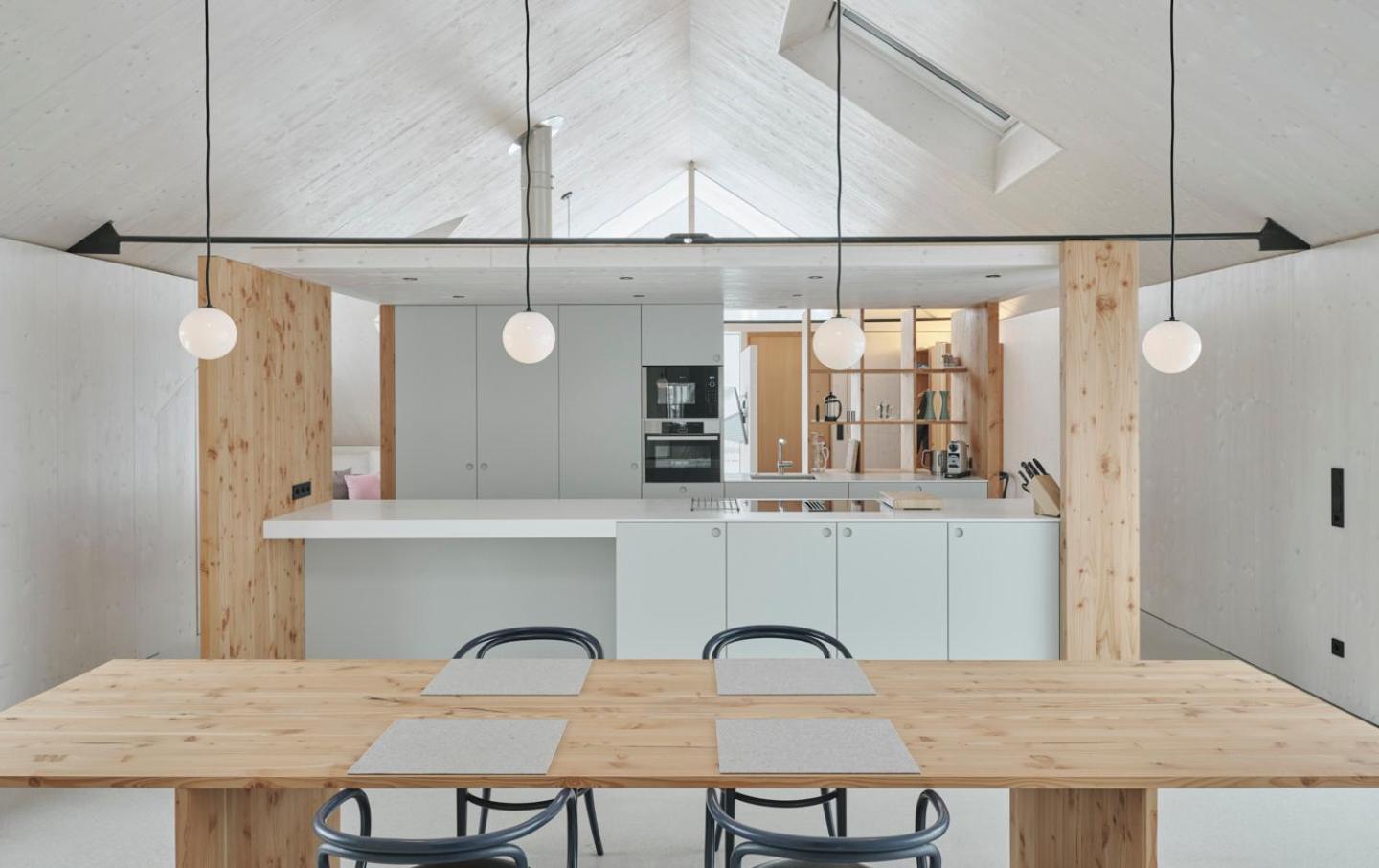 Hotel Urban Alpine Penthouse With Lake View