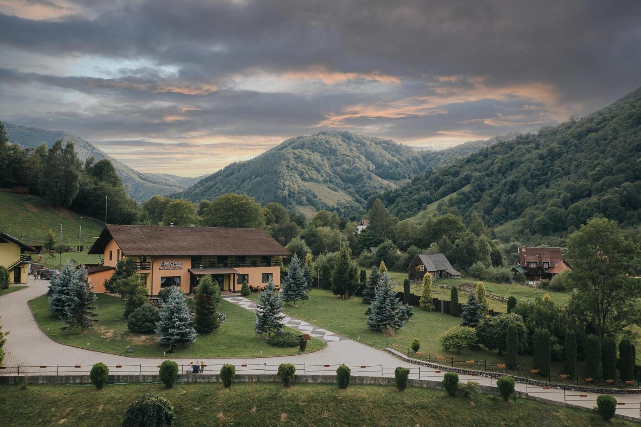 Hotel Pensiunea Rau Sadului