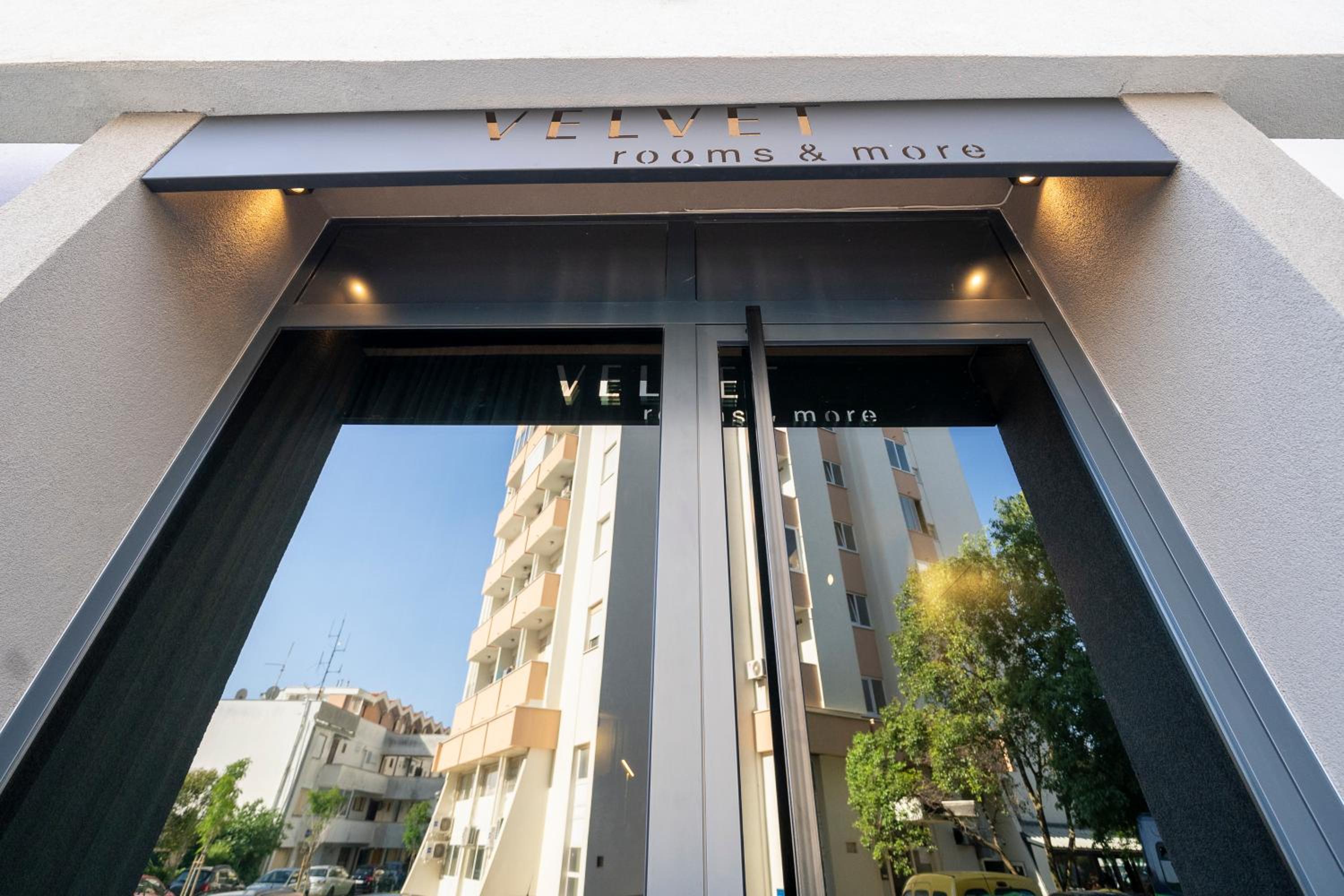 Hotel VELVET rooms & more