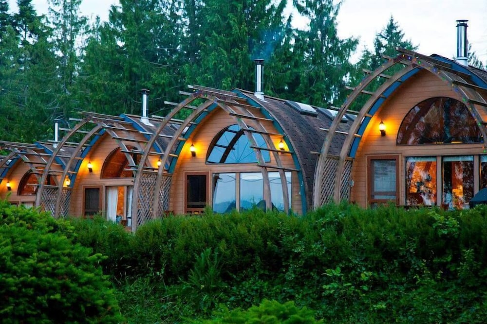 Hotel Mineral Springs Resort