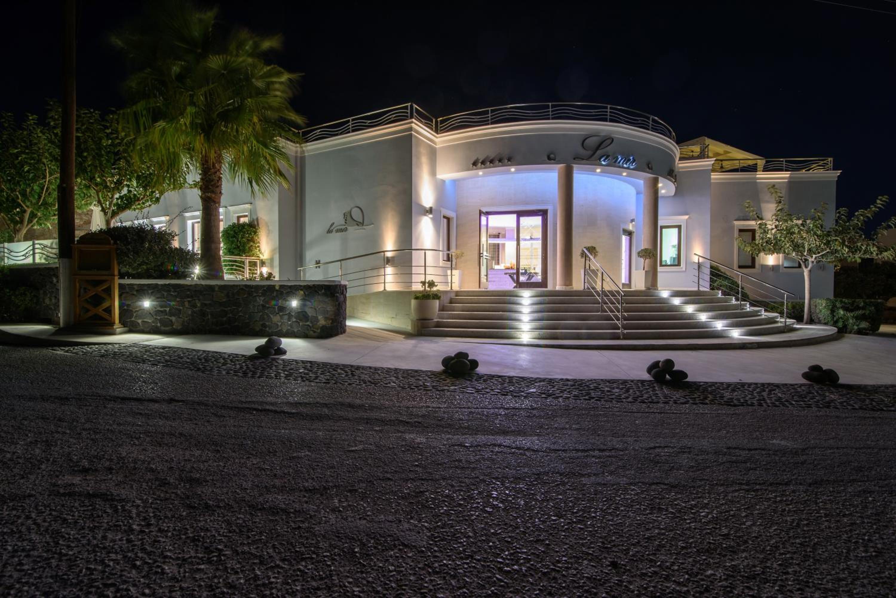 Hotel La Mer Deluxe Hotel & Spa