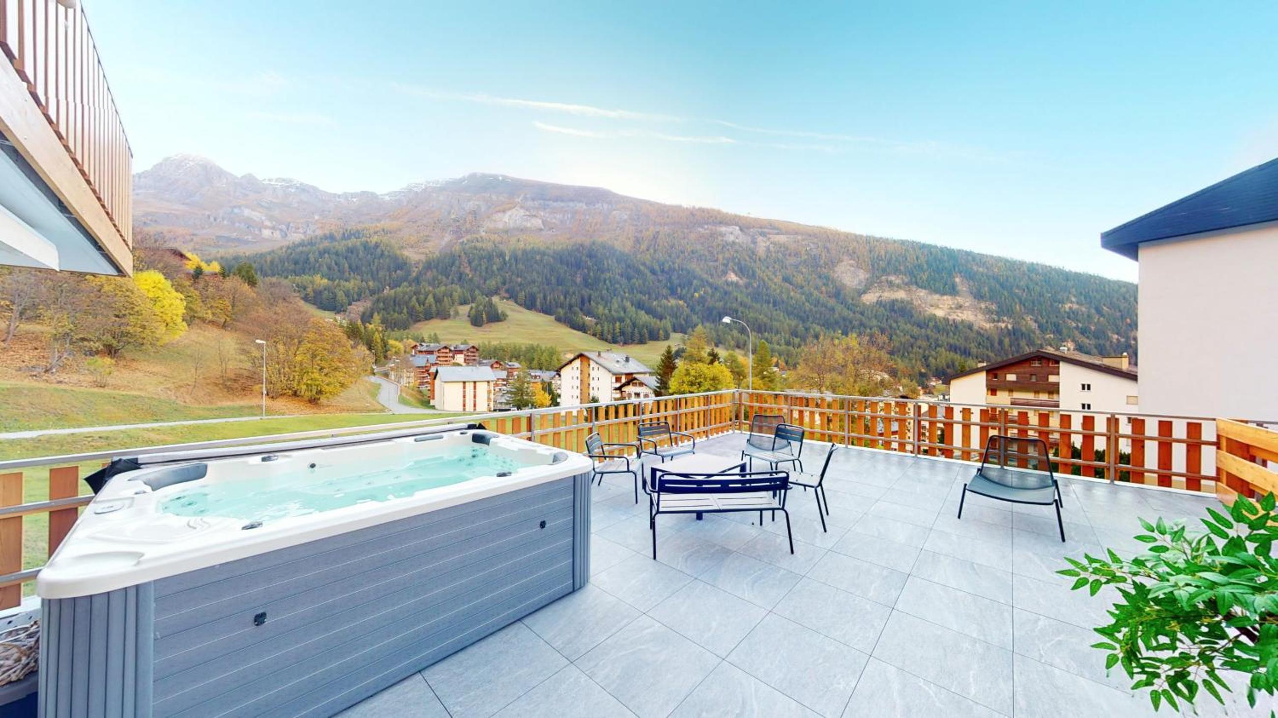 Hotel Spacious Apartment - Beautiful Terrace With View