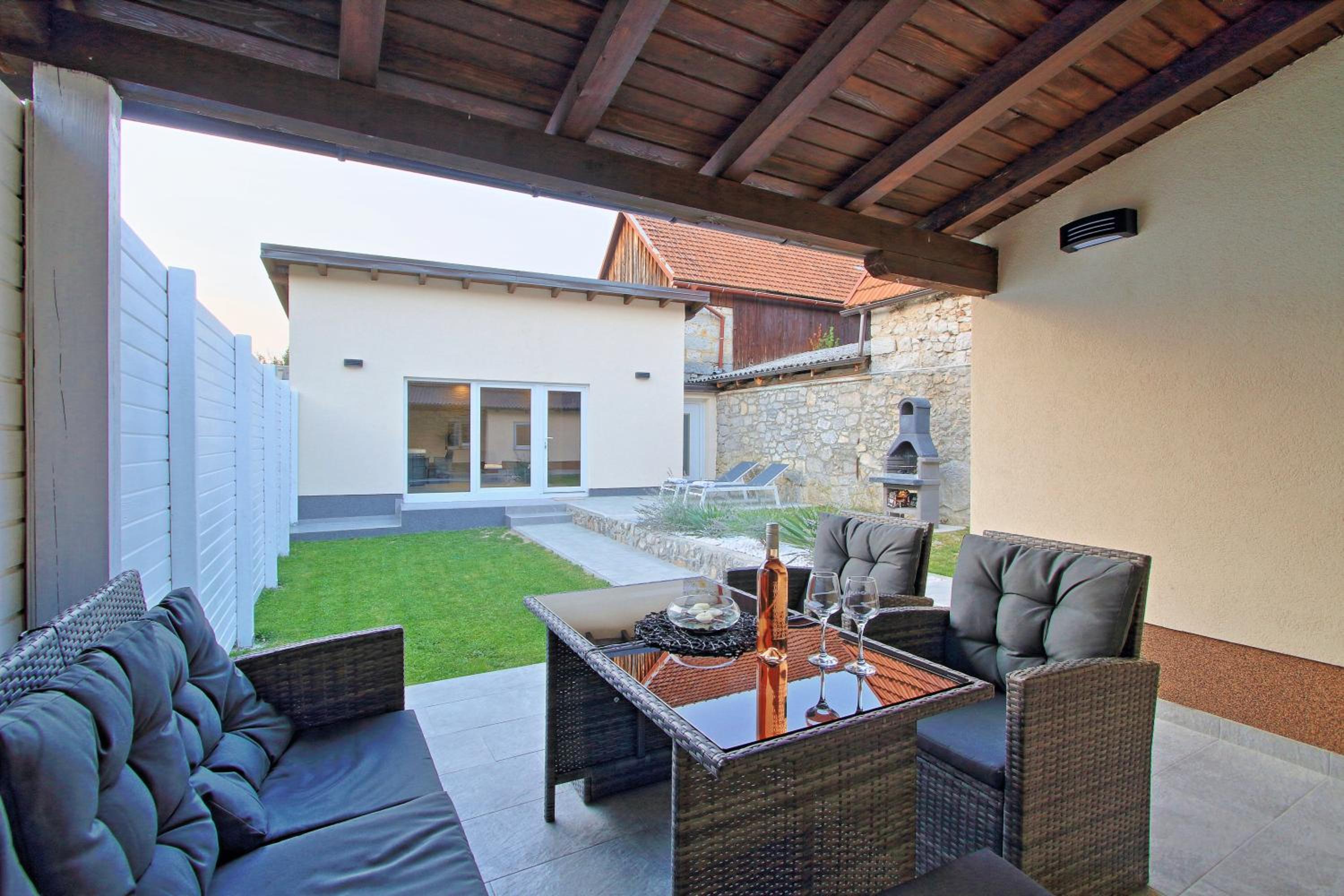 Hotel Guesthouse L&k