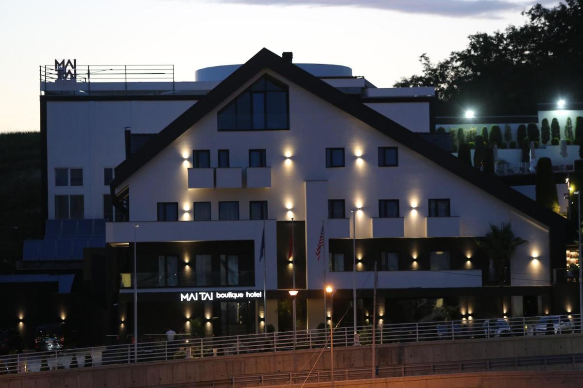 Hotel Mai Tai Resort