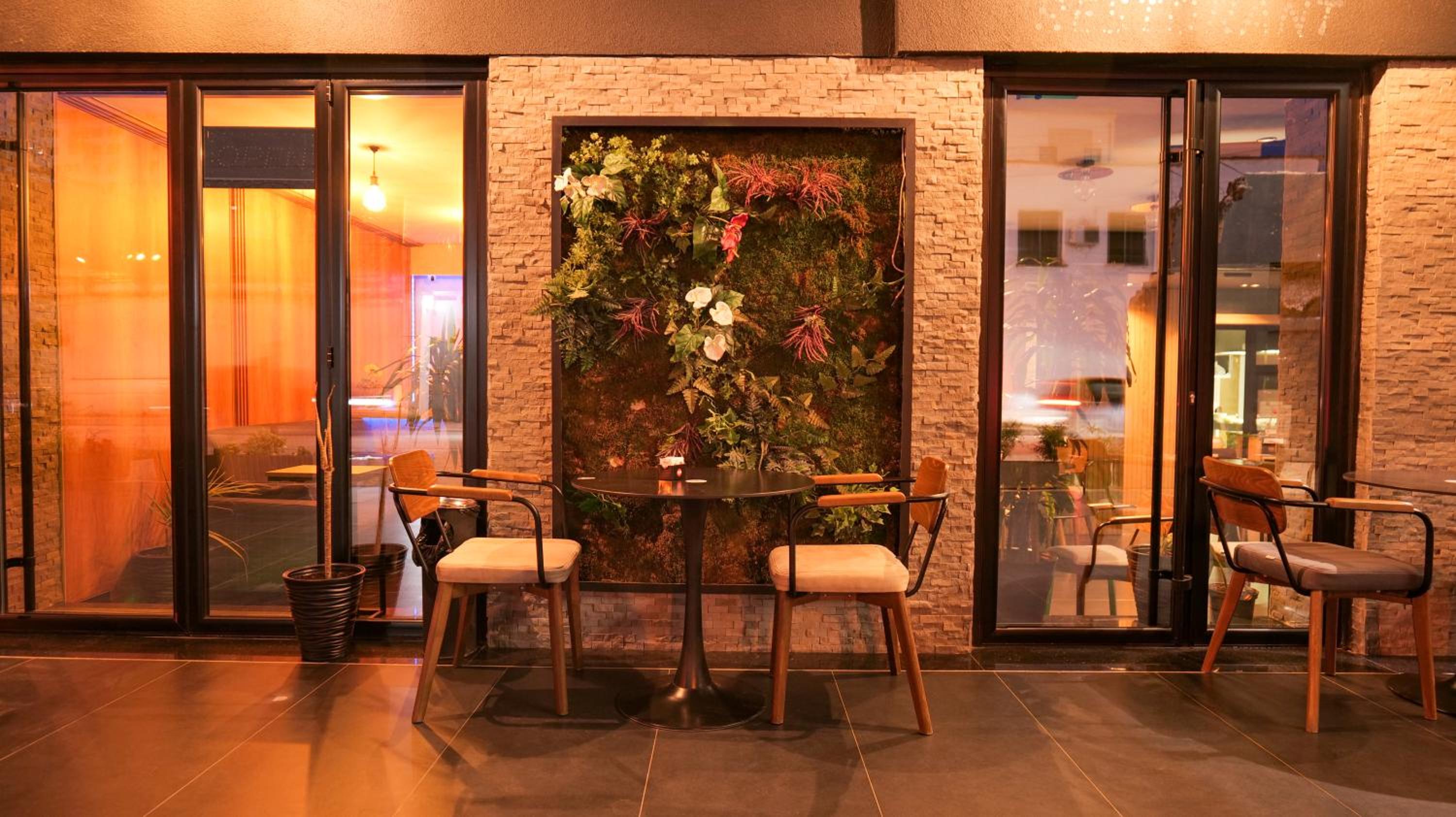 Hotel 313 Villa City Center