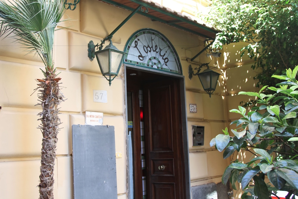 Hotel Barbarella Home