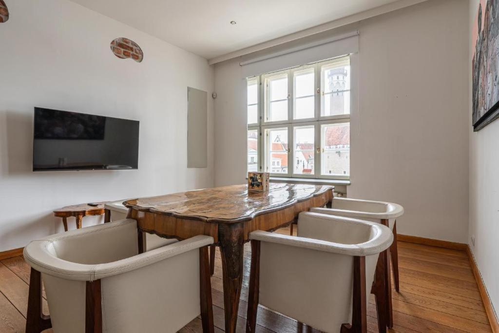 Hotel Luxury Square View Apartment #18