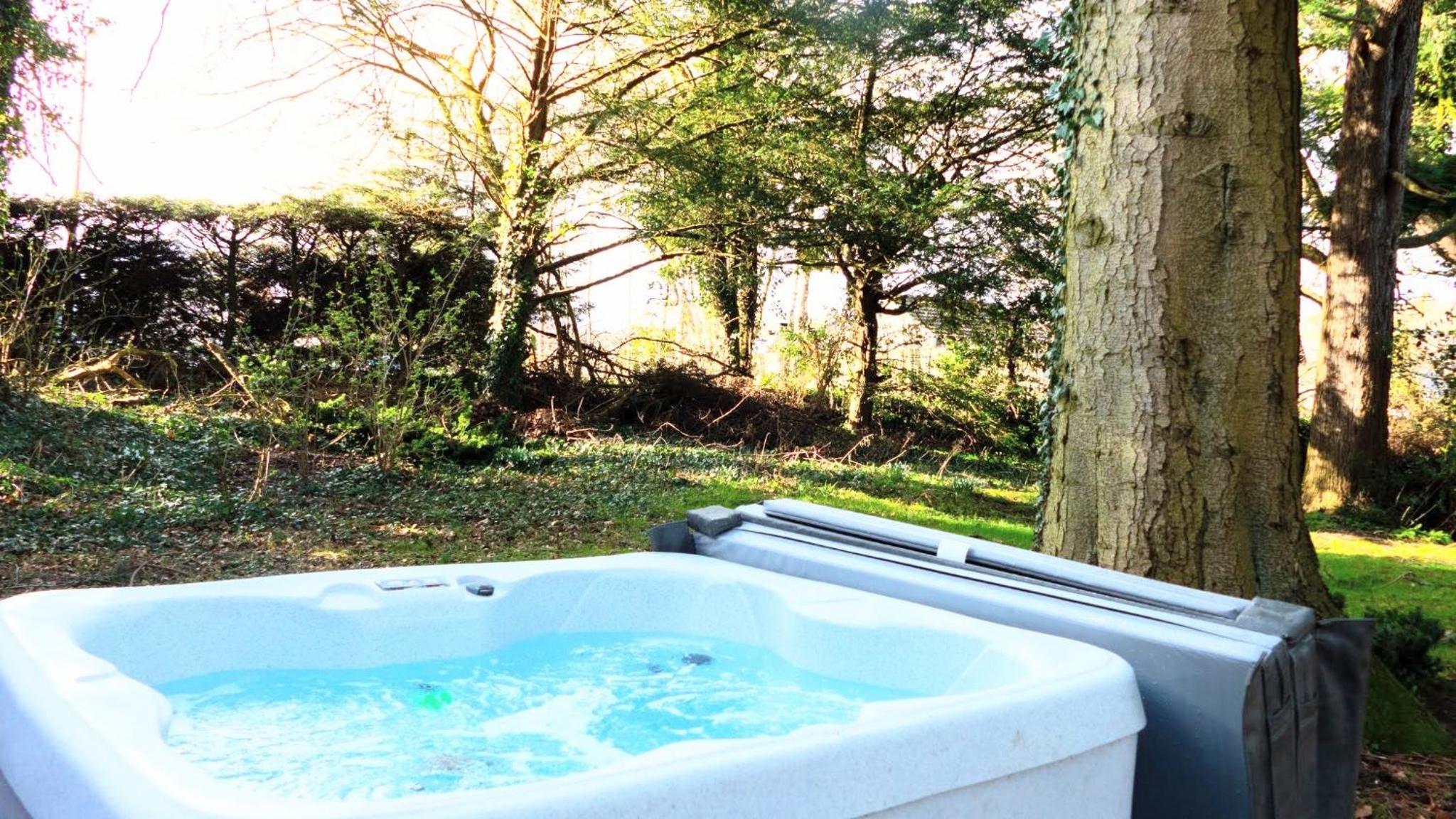 Hotel Lugh 9 - Perth - Pets - Luxury - Hunting Tower