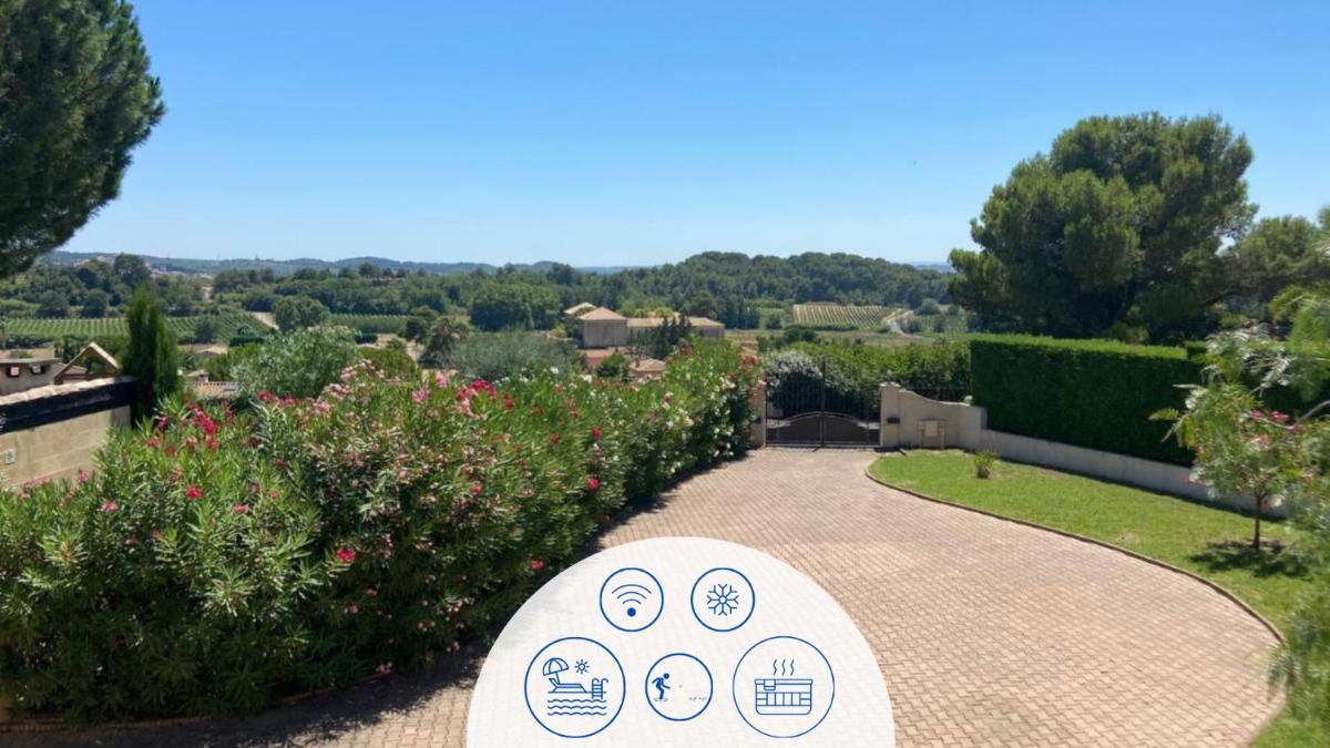 Hotel Les Hauts De La Pinede - Villa Avec Jacuzzi Et Boulodrome
