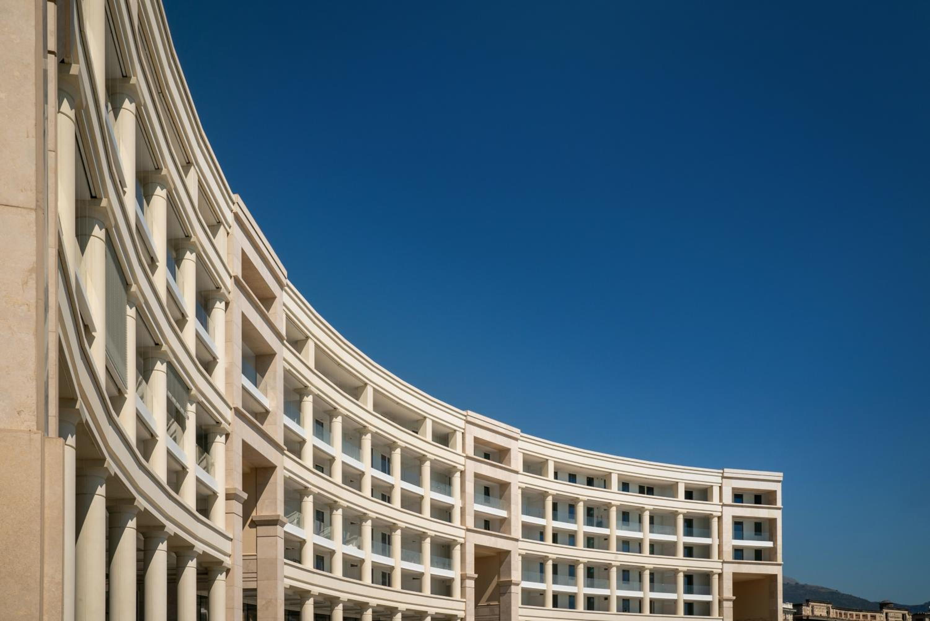 Hotel Crescent Moon