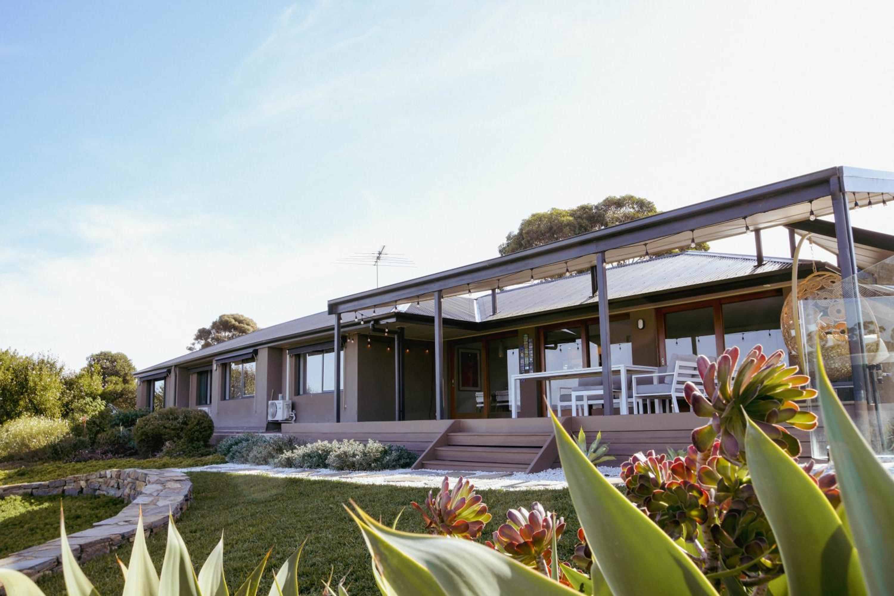 Hotel Miravino - Breathtaking Vineyard Views