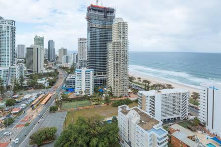 Hotel Surfers Paradise Studio
