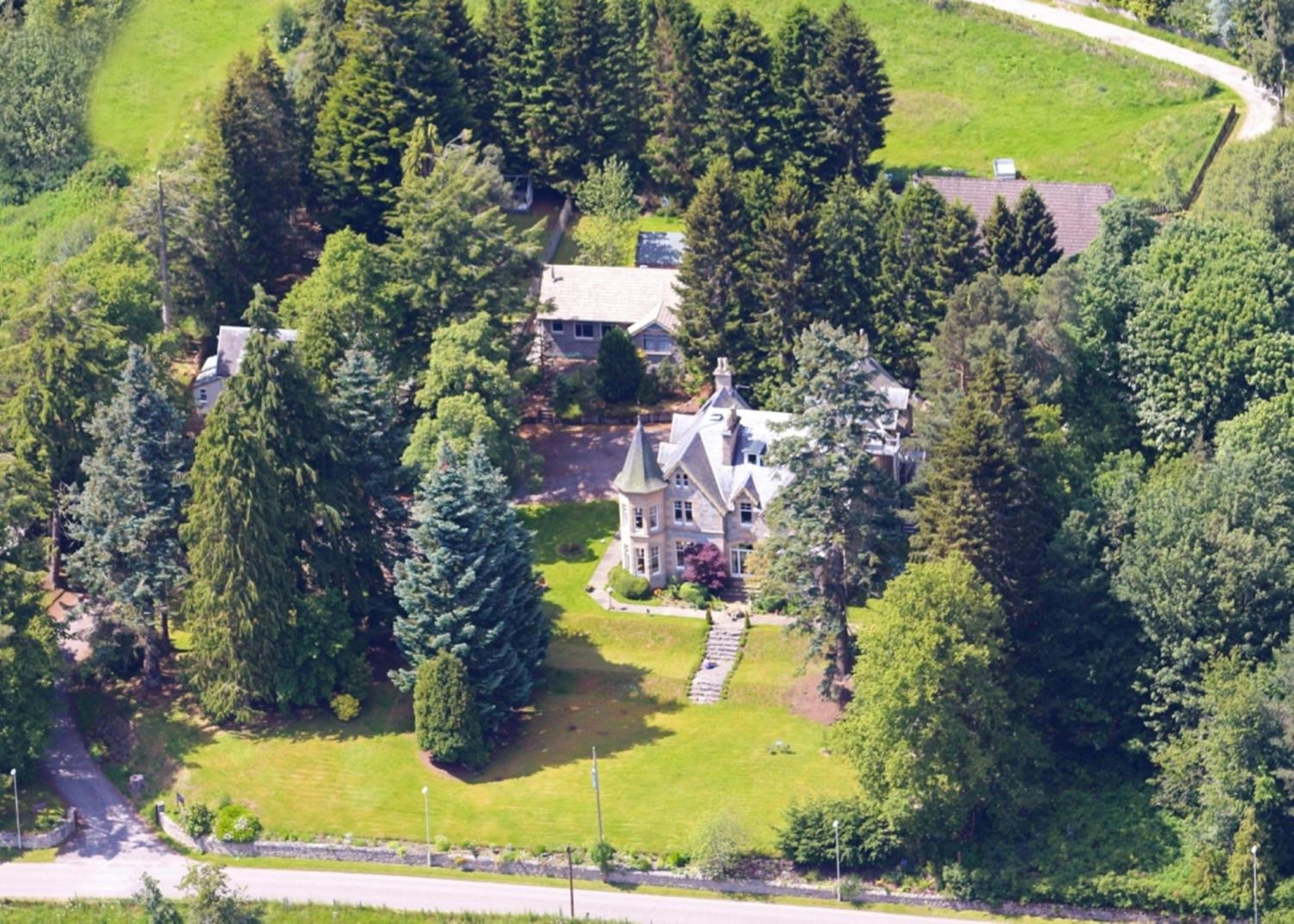 Hotel Tigh Na Sgiath Country House