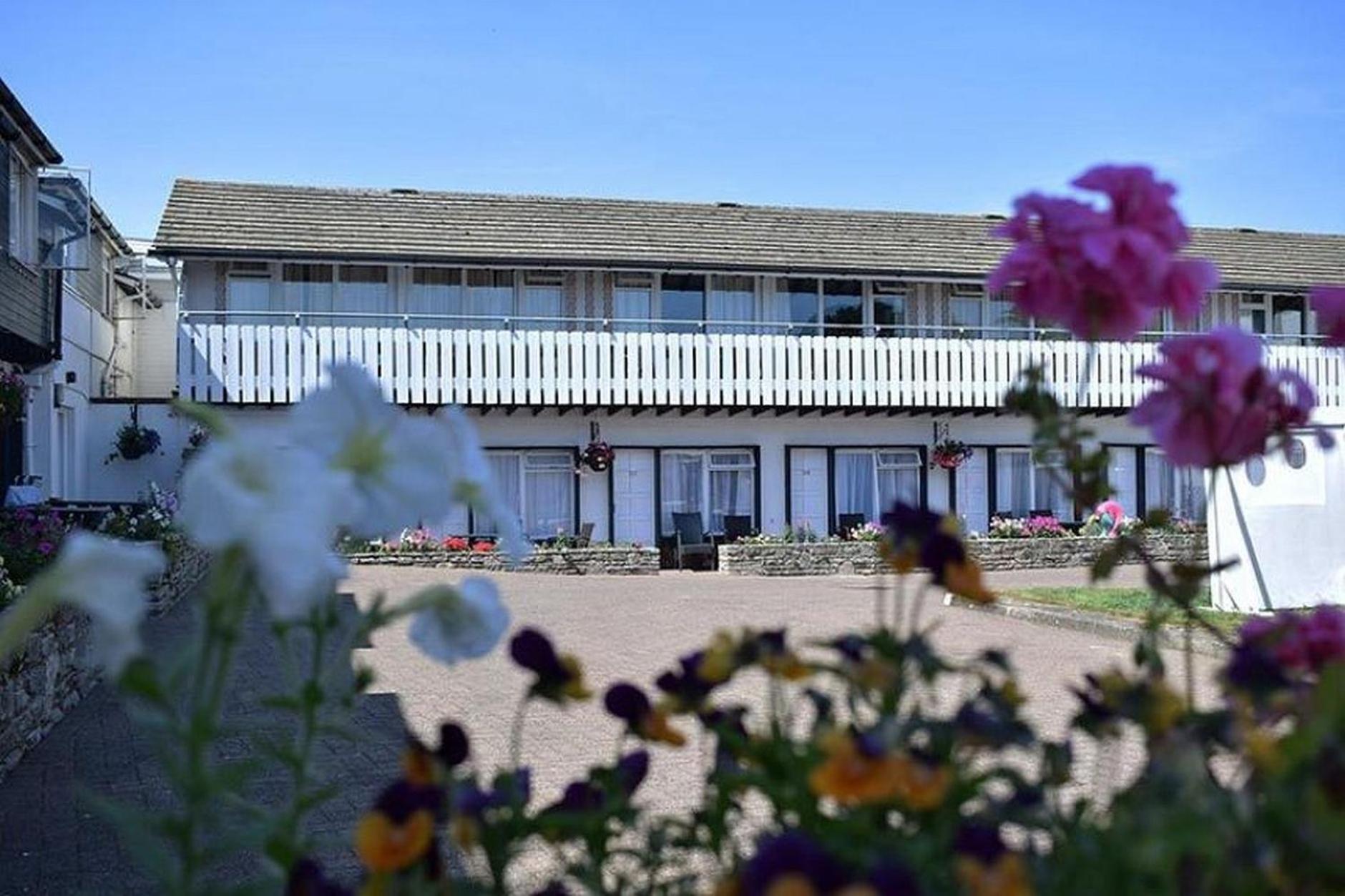 Hotel Knoll House