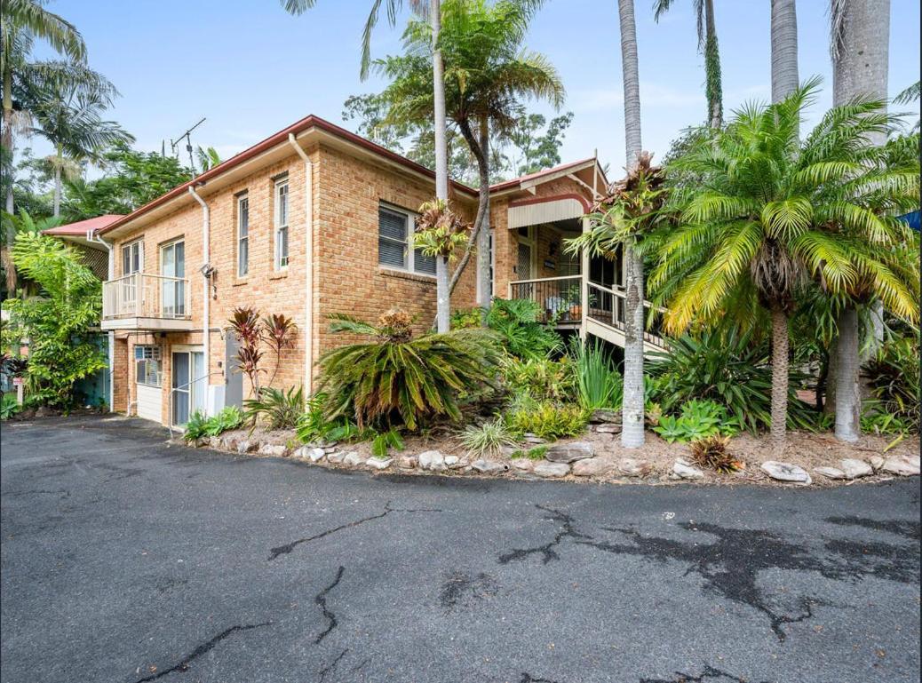 Hotel Jacaranda Villa Korora Beach Nsw