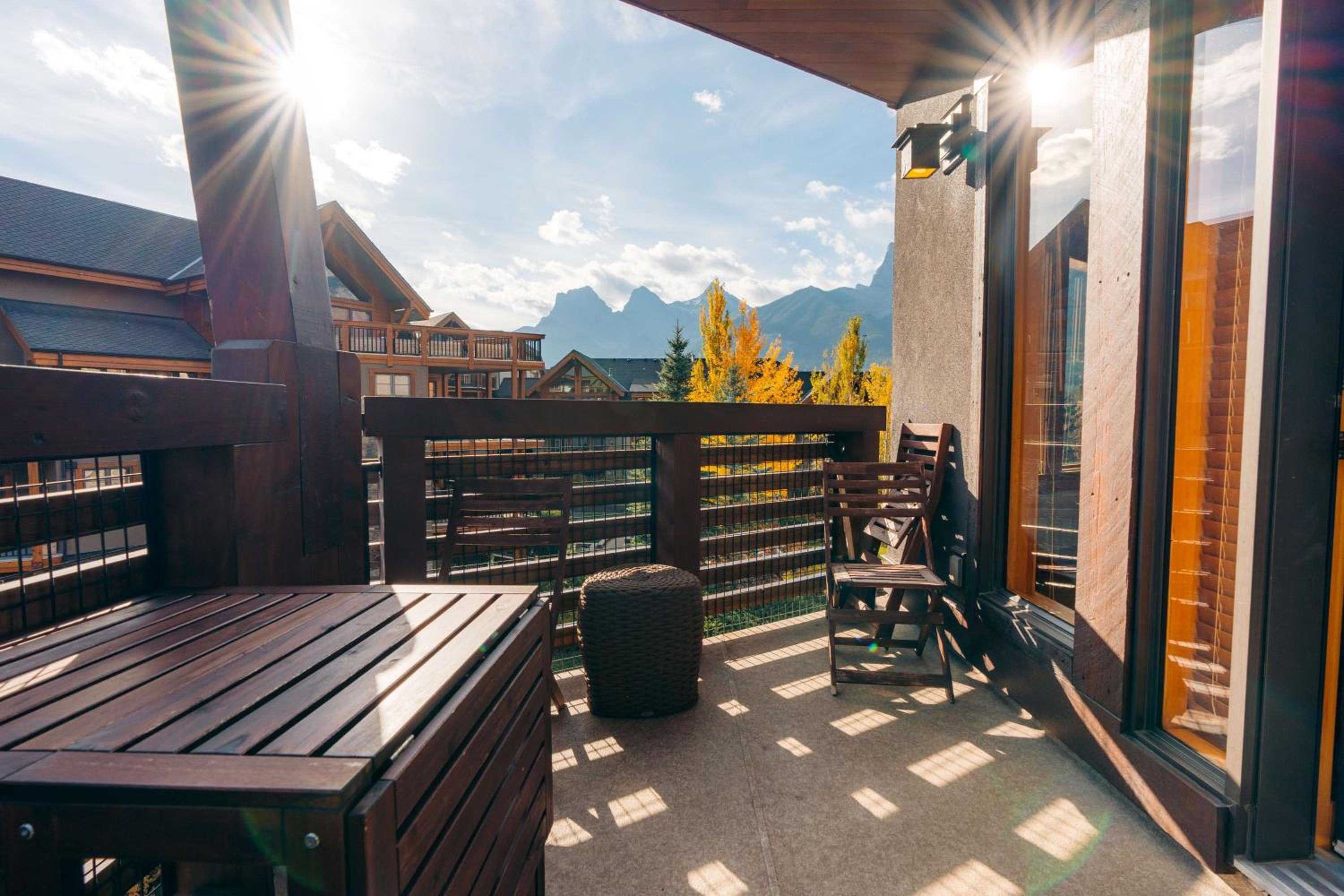 Hotel Rundle Cliffs Lodge By Canmore Premier