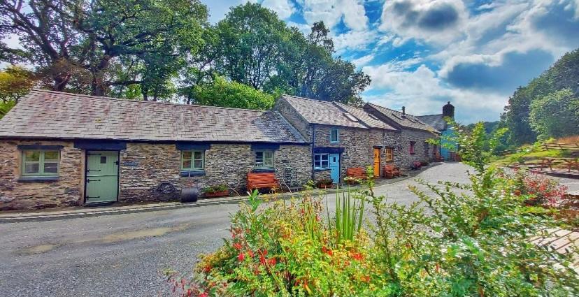 Hotel Maes Madog Cottages