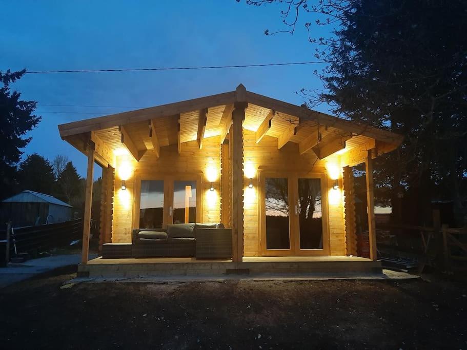 Hotel Bishy Barnabees Country Lodge With Hot Tub