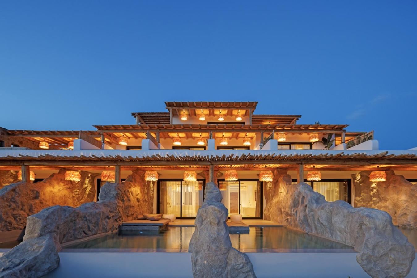 Hotel WhiteArt Suites