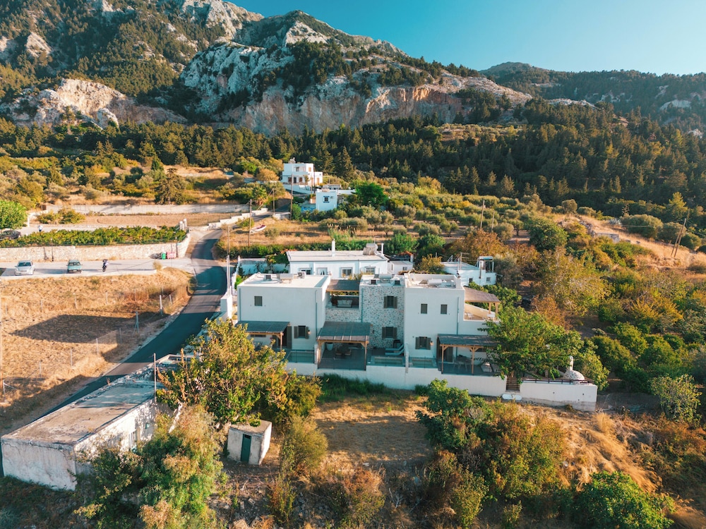 Hotel Villa Rosa - Luxury Villas With Panoramic Views