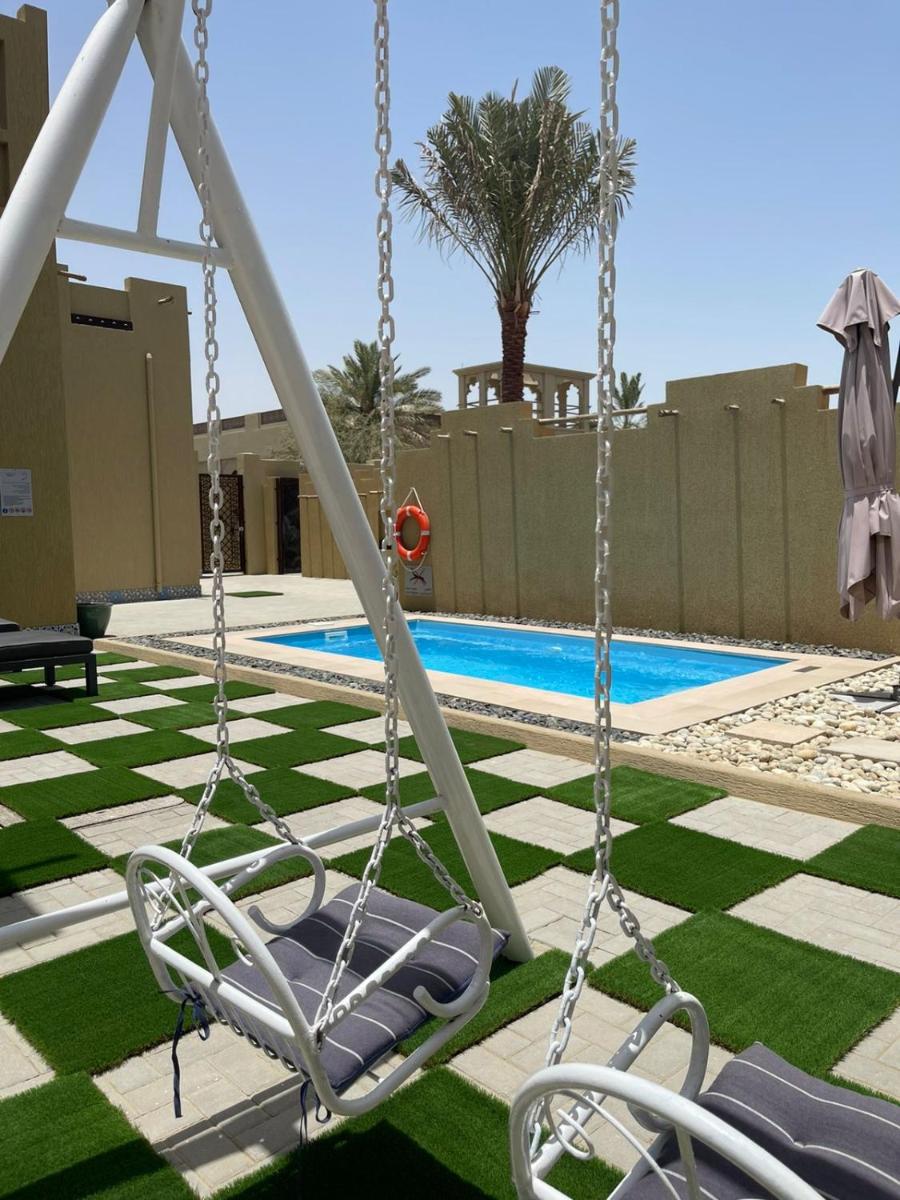 Hotel 2 Bedroom Villa In Ras Al Khaimah With Privat Swimming Pool