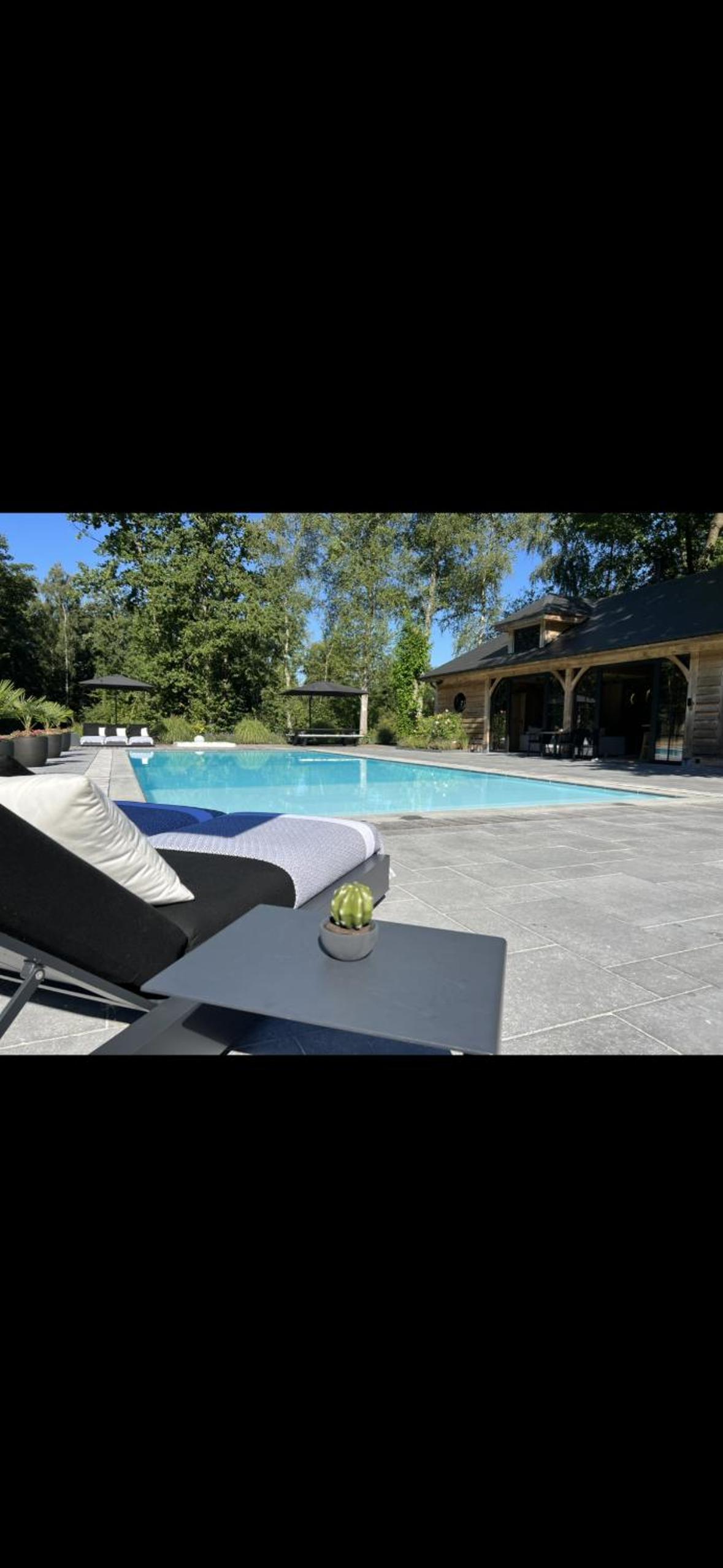 Hotel Magnifique Chalet En Bois Avec Piscine Et Jacuzzi