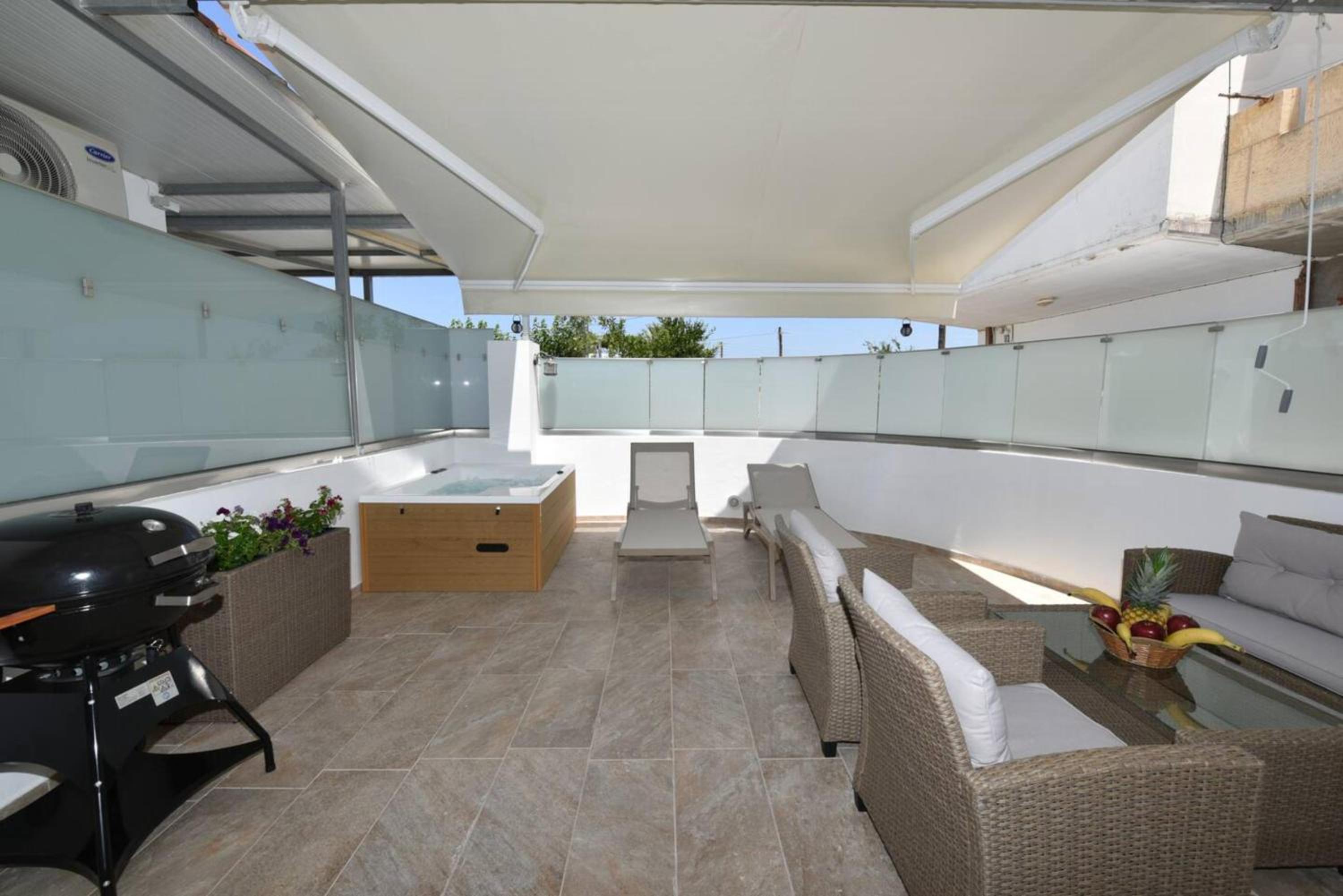 Hotel A Comfy Studio With Hot Tub