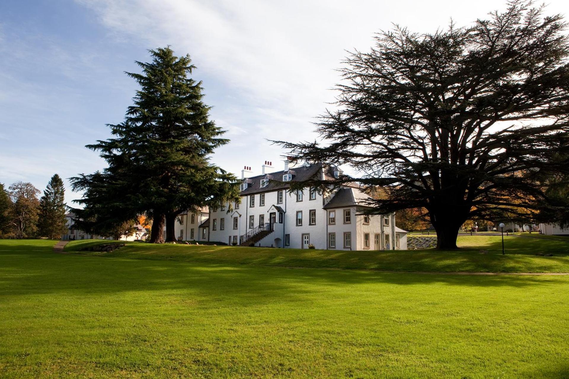 Hotel Moness Resort