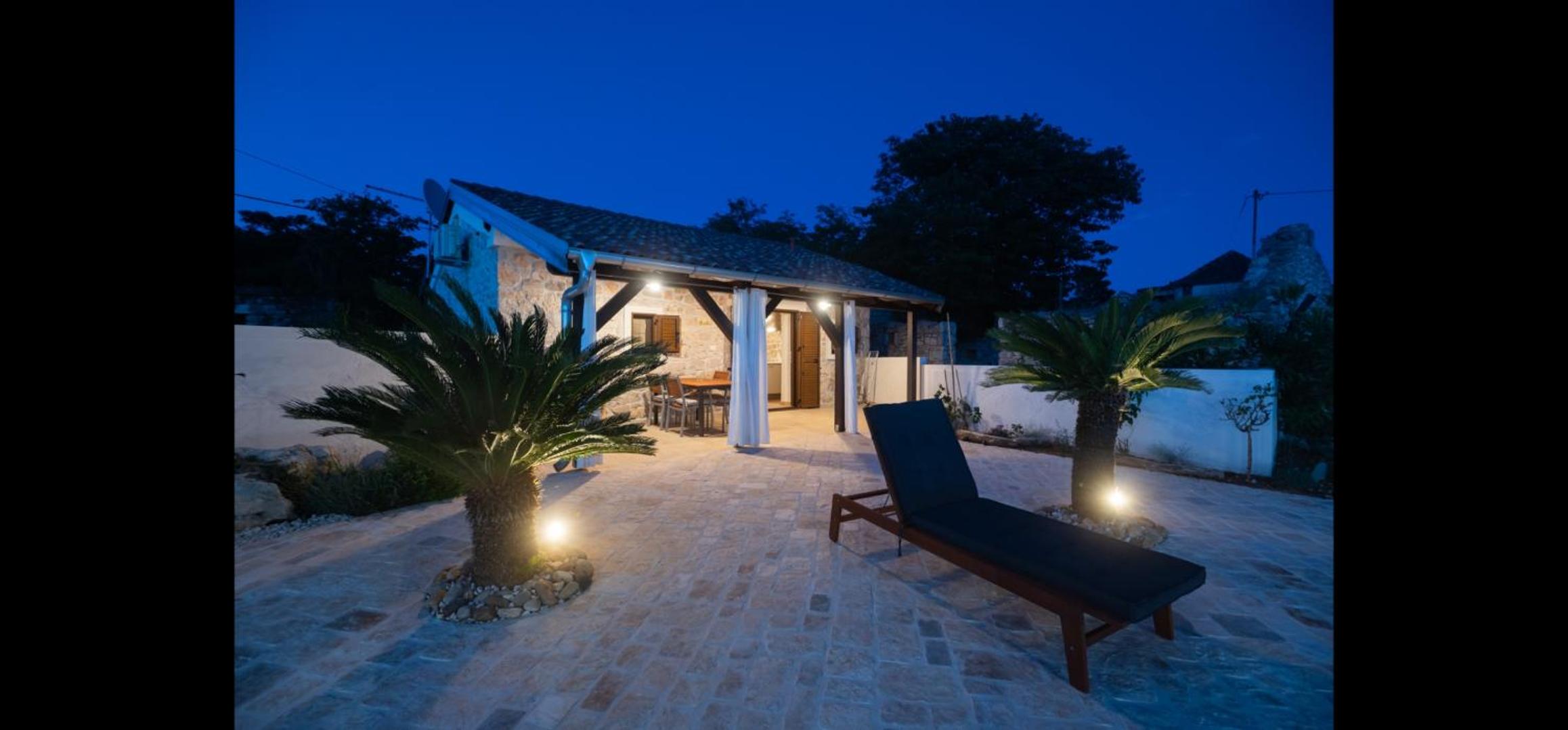 Hotel Mokis Debi