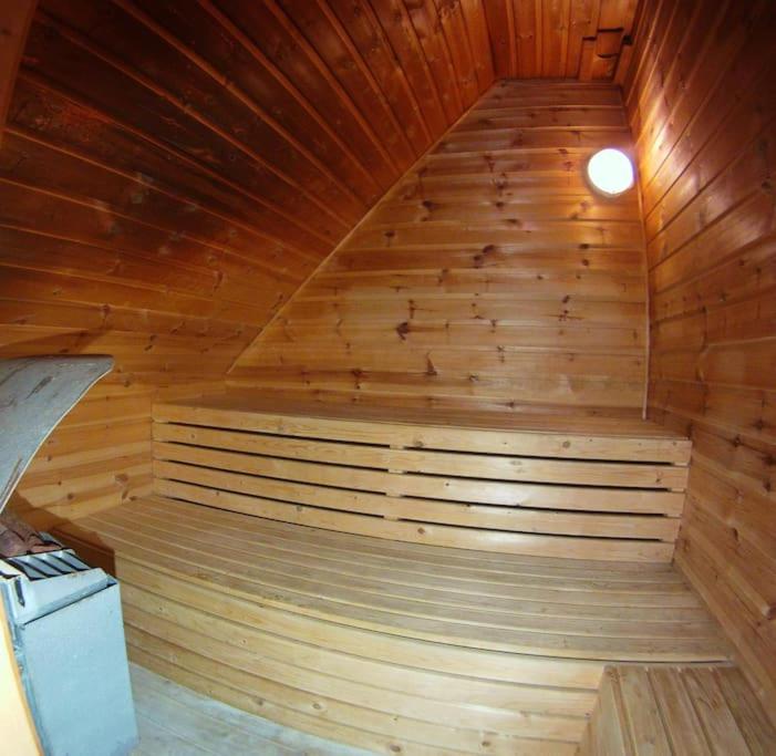 Hotel Topfloor Apartment. Separate Entranc. Nice View.