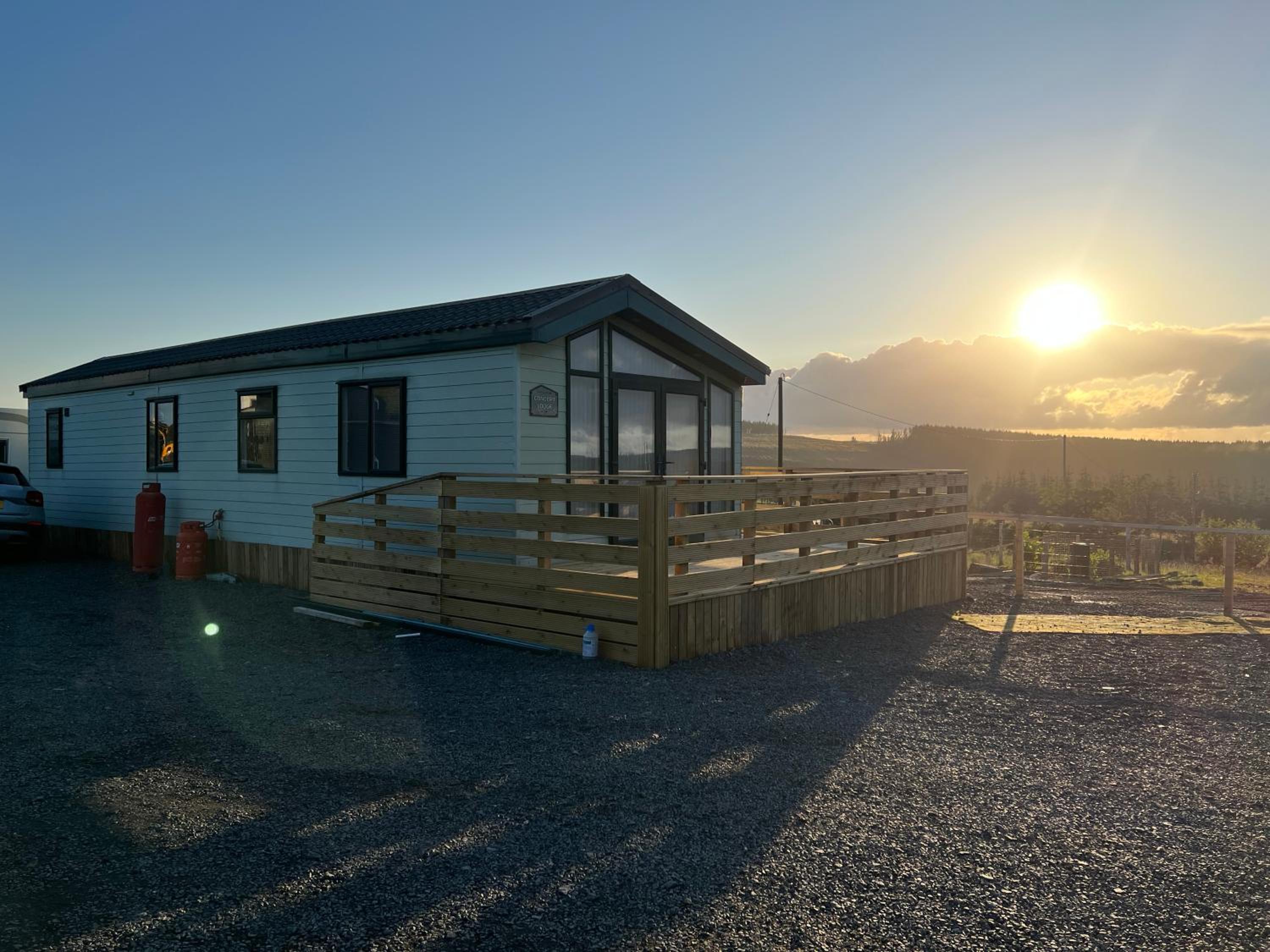 Hotel Maneight Luxury Lodge With Hot Tub