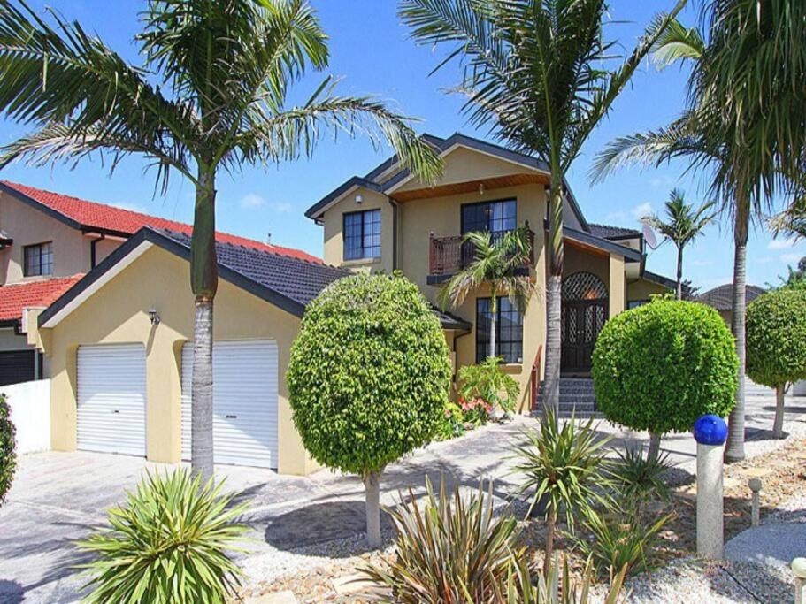 Hotel 12 mins to Mel Airport-Good Wood House