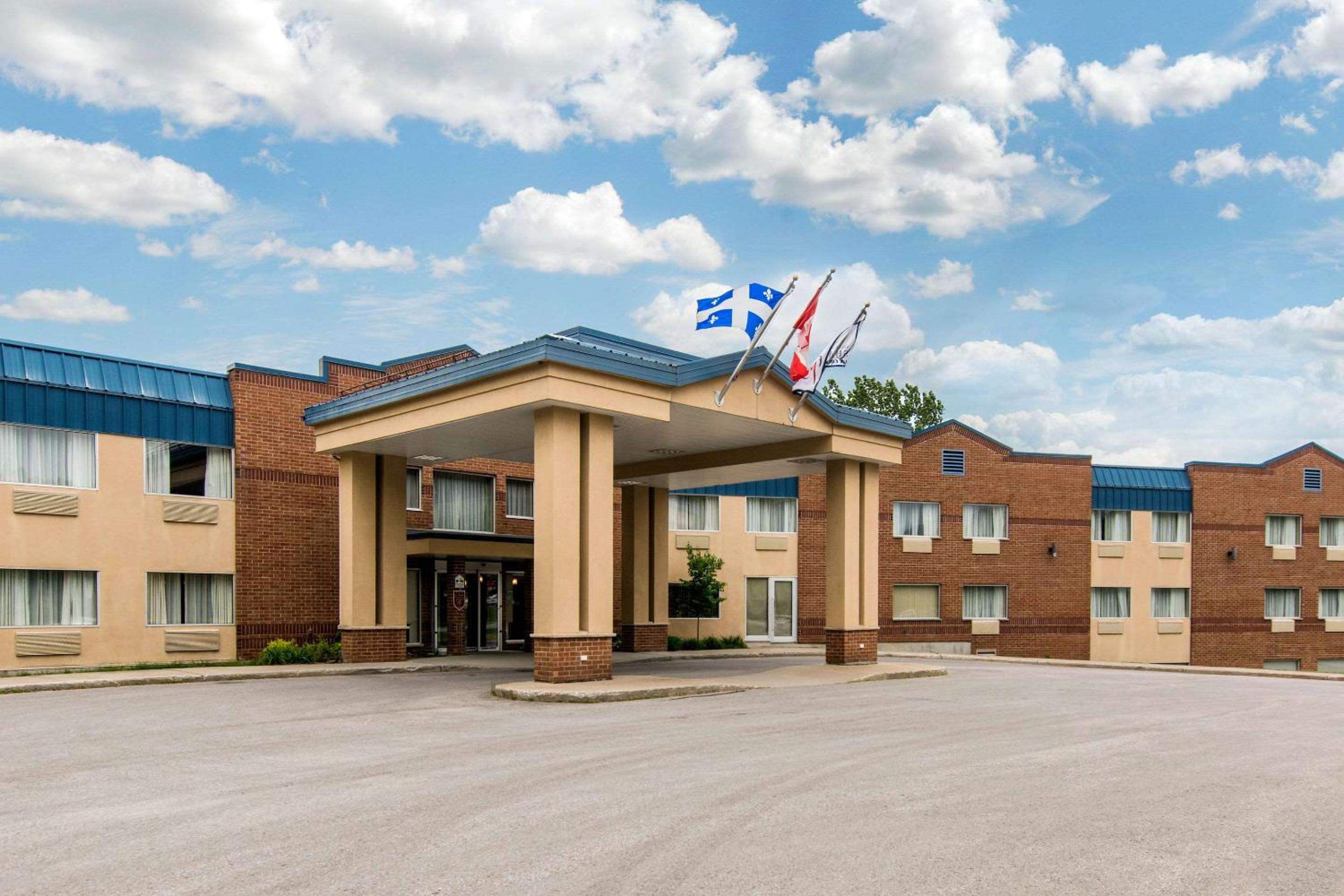 Hotel Comfort Inn & Suites