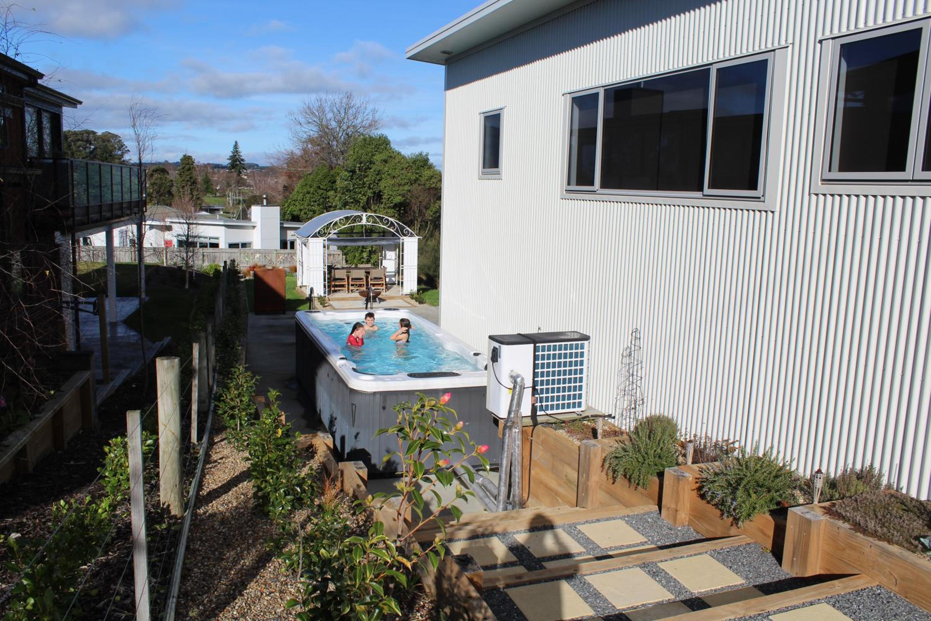 Hotel Luxury Retreat With Swim Spa