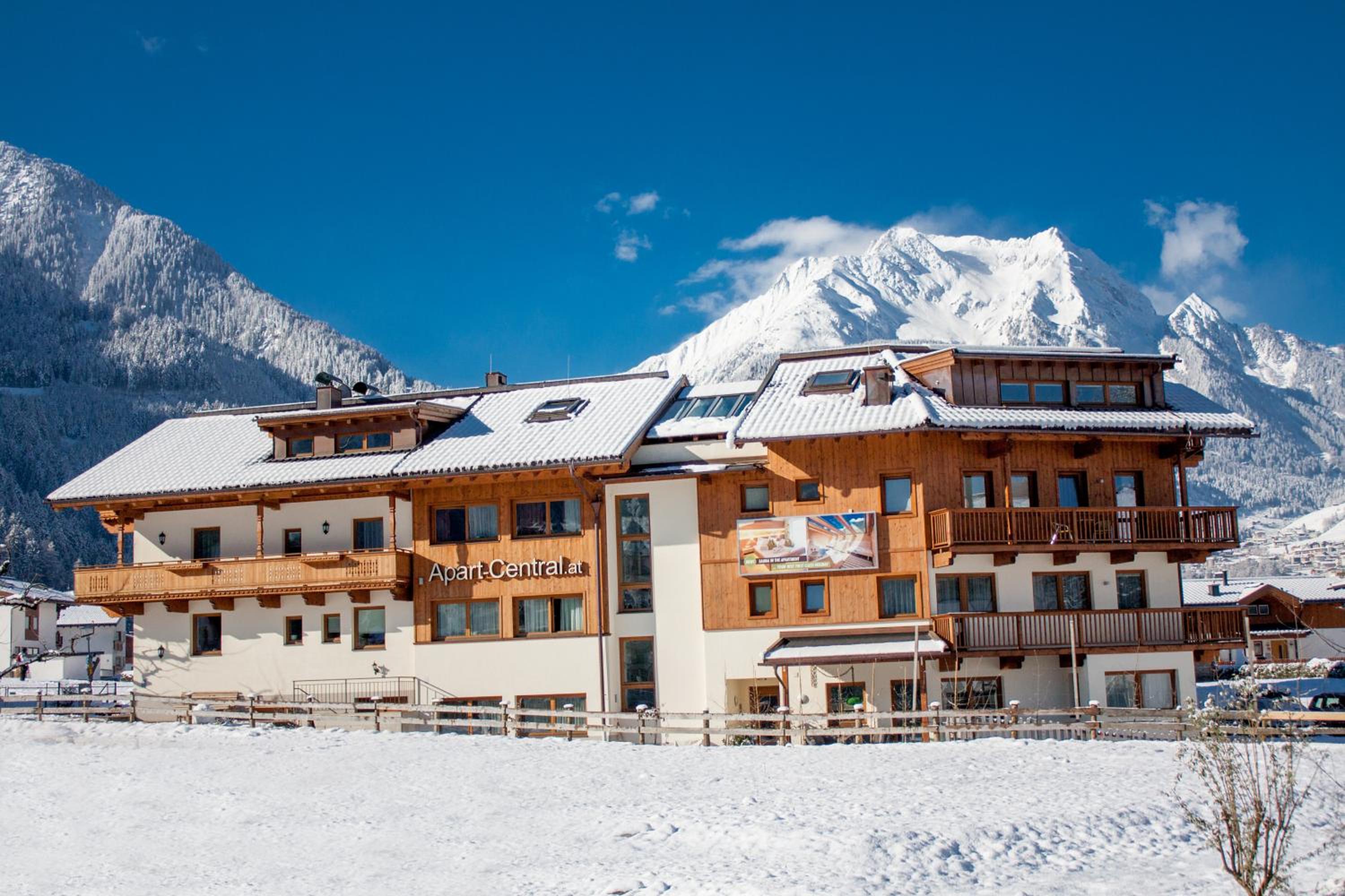 Hotel Apart Central – Premium Mountain&Garden
