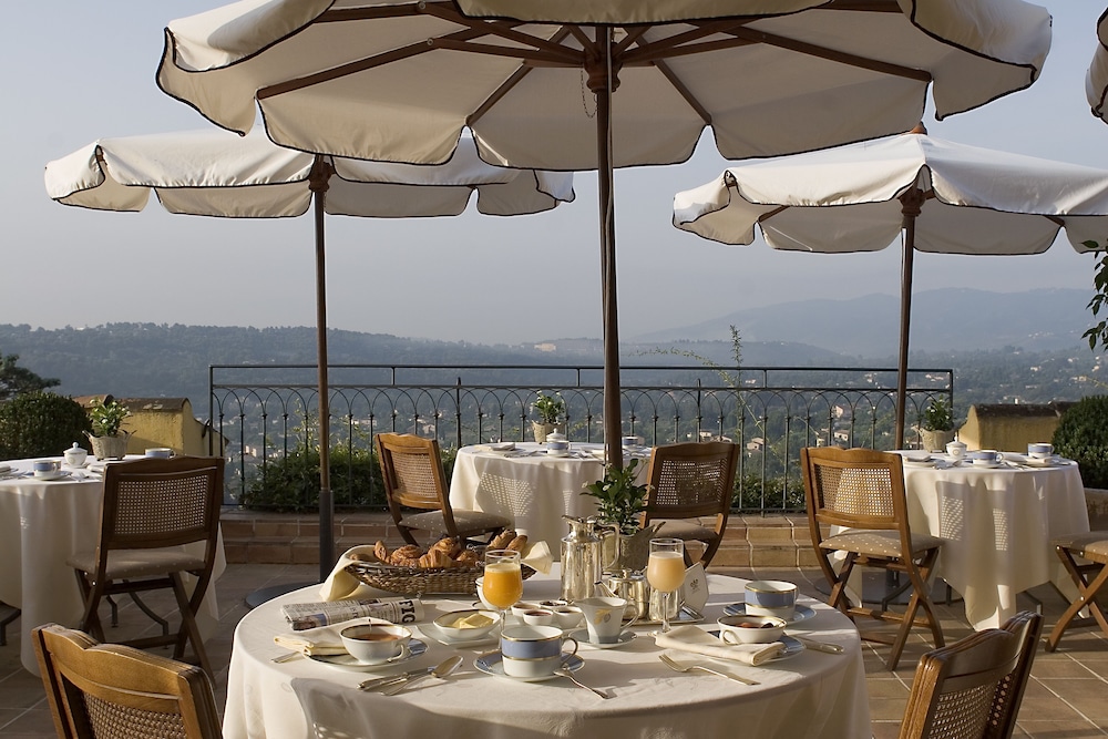 Hotel La Bastide Saint Antoine - Jacques Chibois