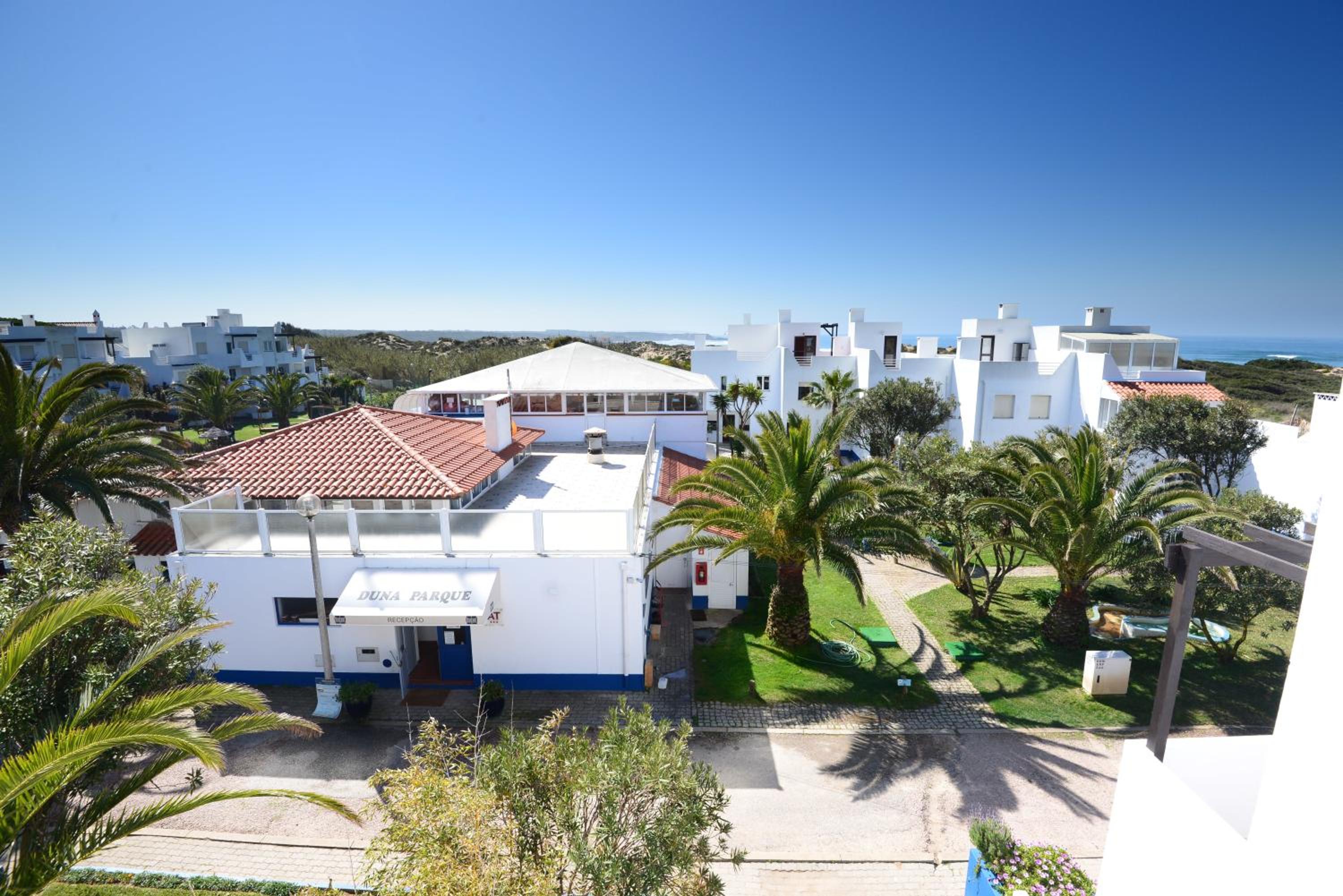 Hotel Penthouse With Rooftop Pool - Duna Parque Group