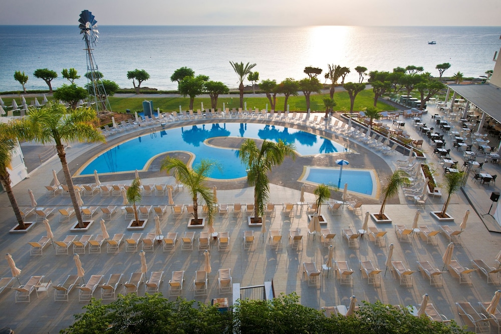 Hotel Pernera Beach Hotel