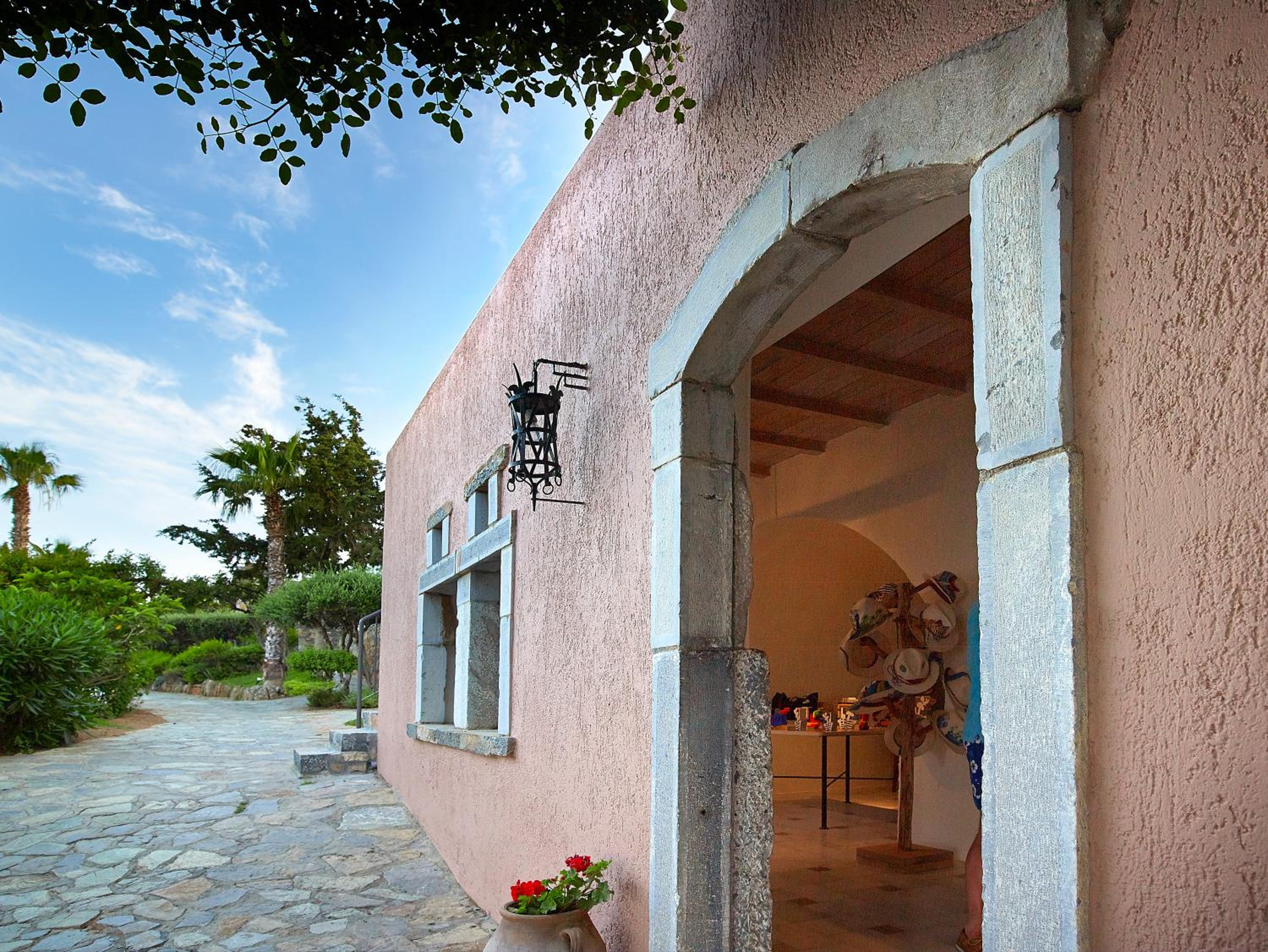 Hotel St. Nicolas Bay Resort Hotel & Villas