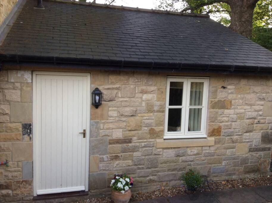 Hotel Lesbury Lodge - (a Bijou Residence) With Hot Tub